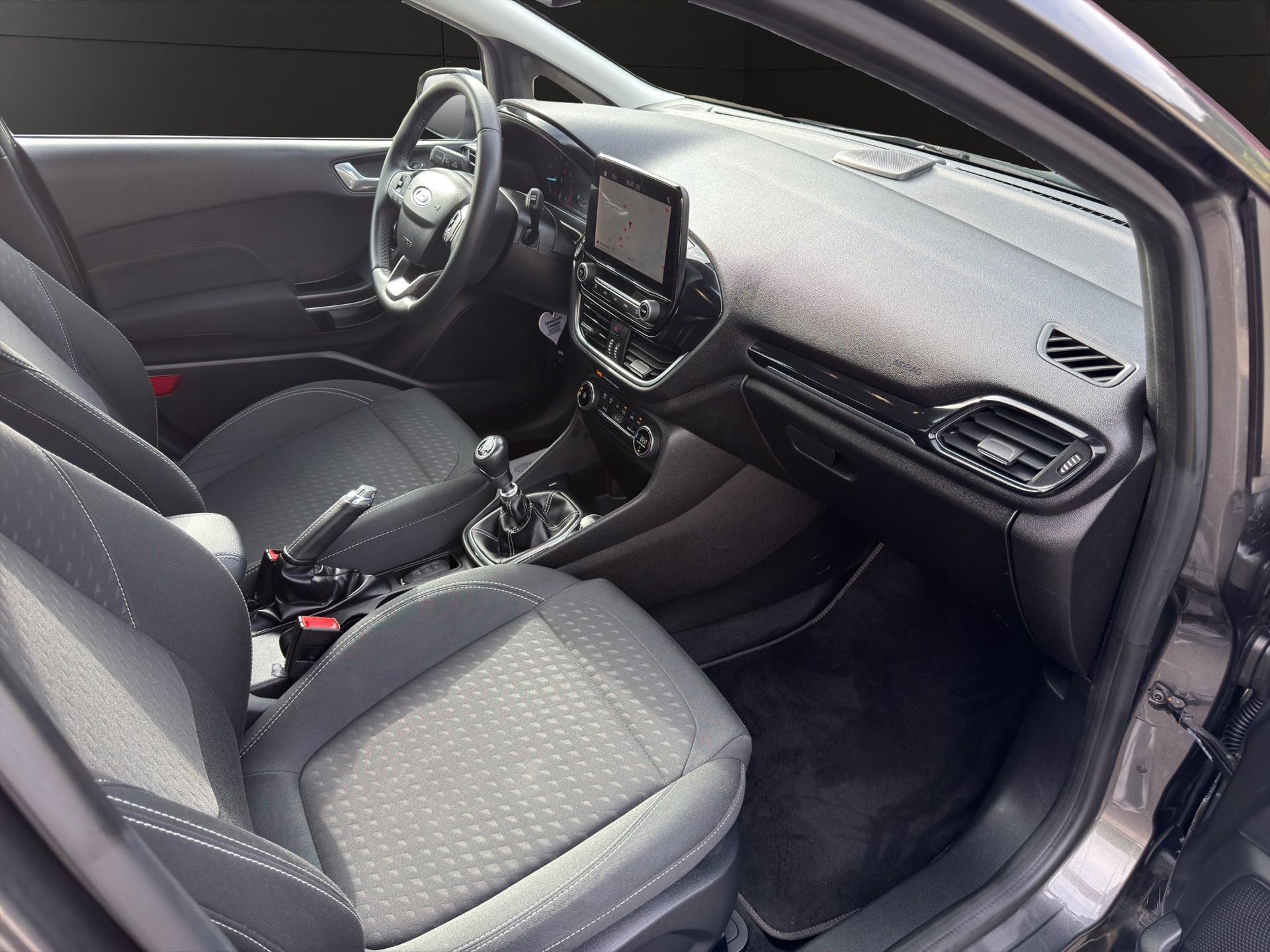 FORD Fiesta 1.0 SCTi Titanium-image-11