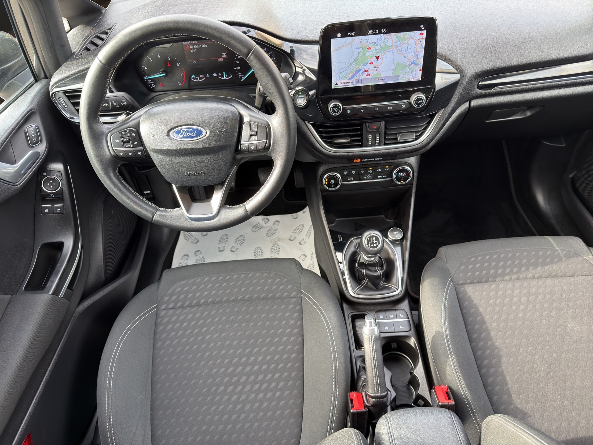 FORD Fiesta 1.0 SCTi Titanium-image-9