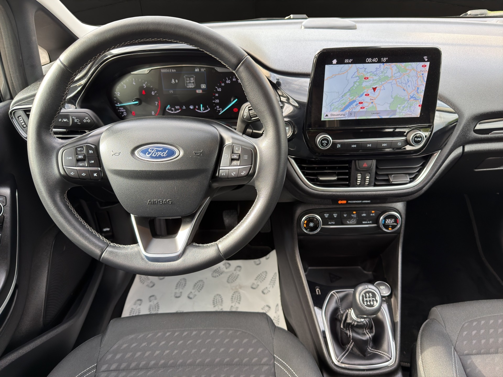 FORD Fiesta 1.0 SCTi Titanium-image-15