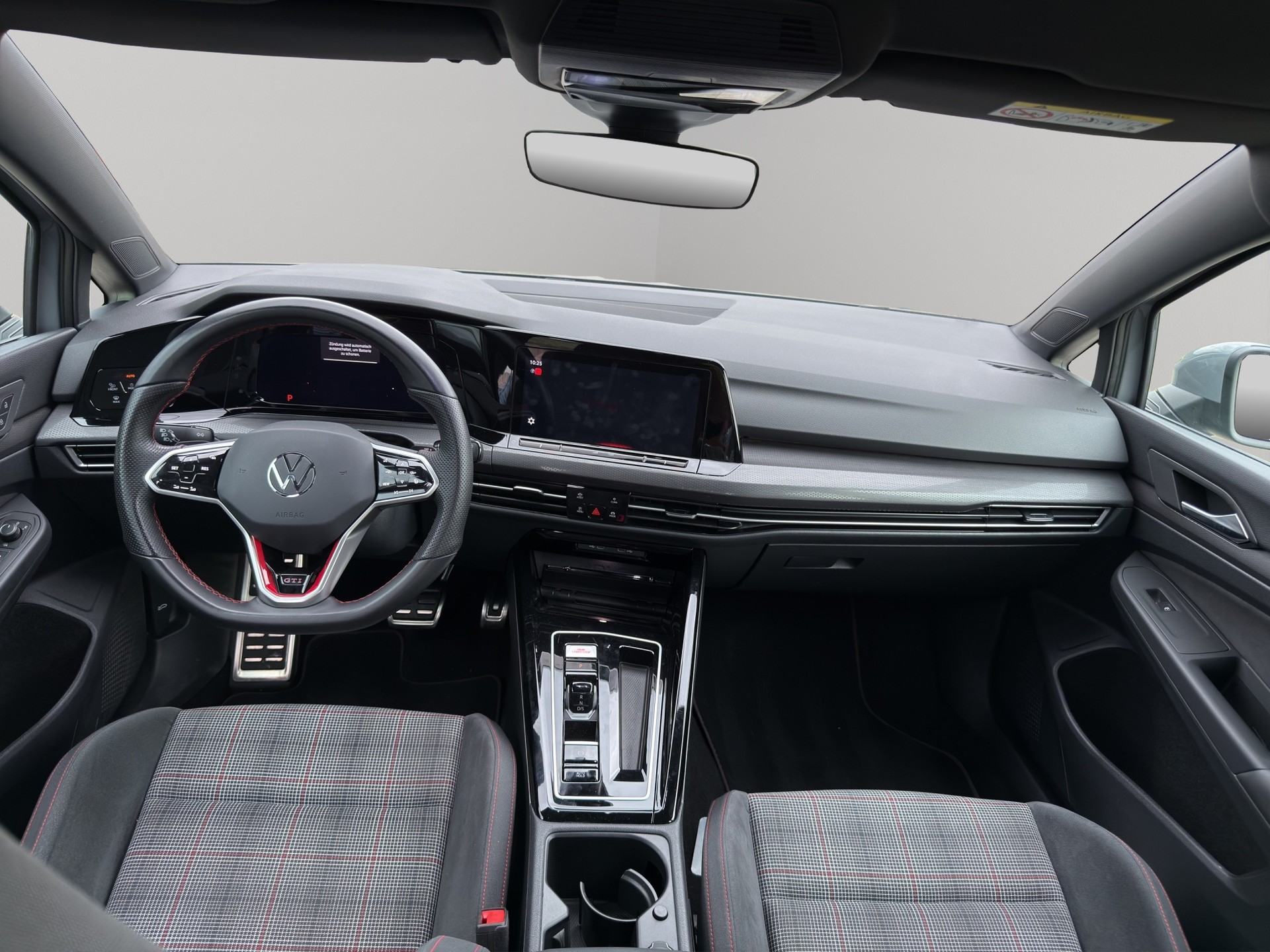 VW Golf 8 GTI-image-11