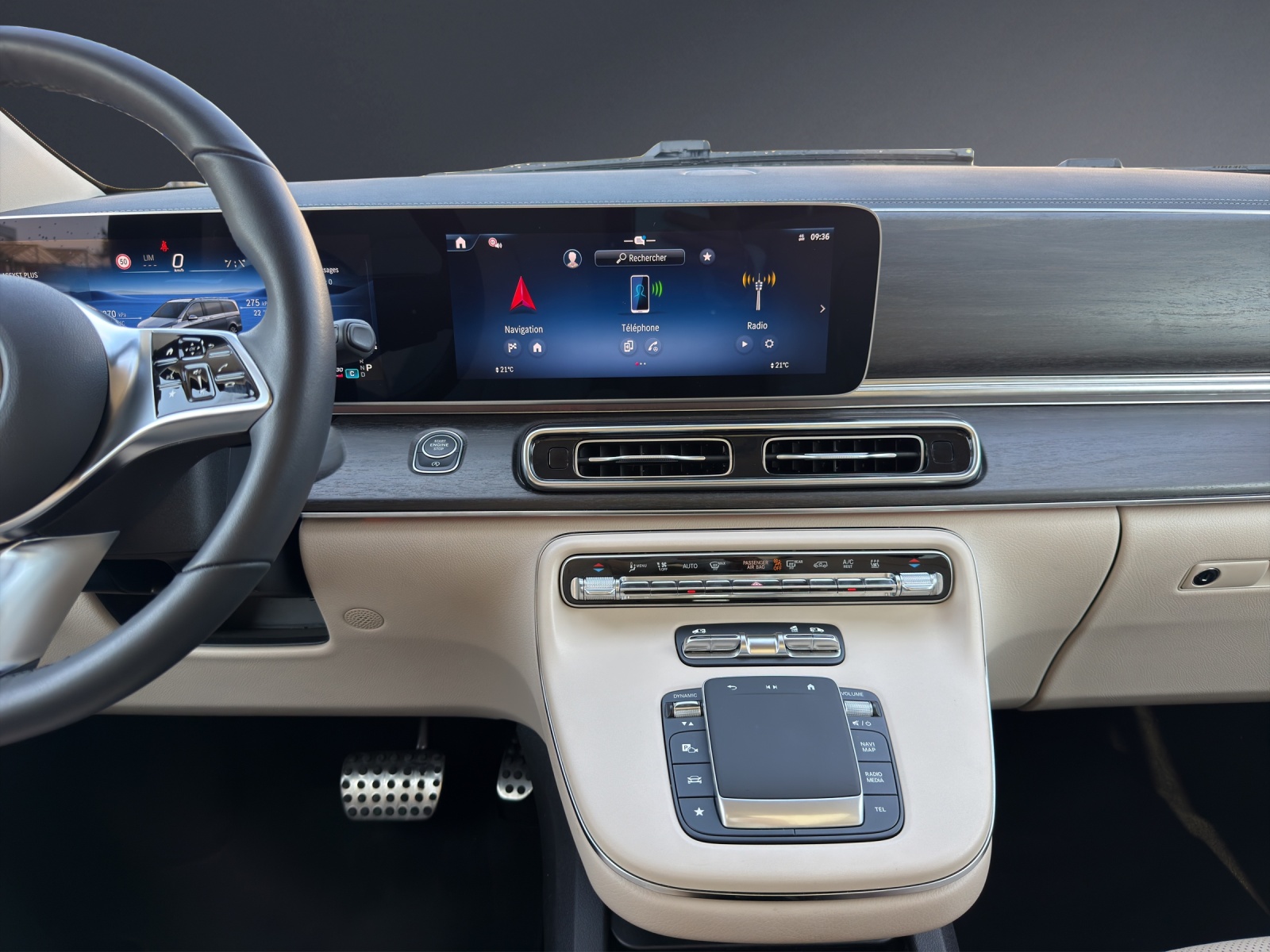 MERCEDES-BENZ V 300 d Avantgarde kompakt 4Matic 9G-Tronic-image-8