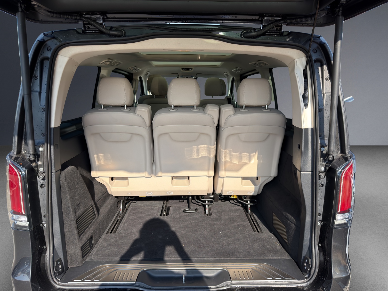 Image MERCEDES-BENZ V-300 V 300 d Avantgarde kompakt 4Matic 9G-Tronic