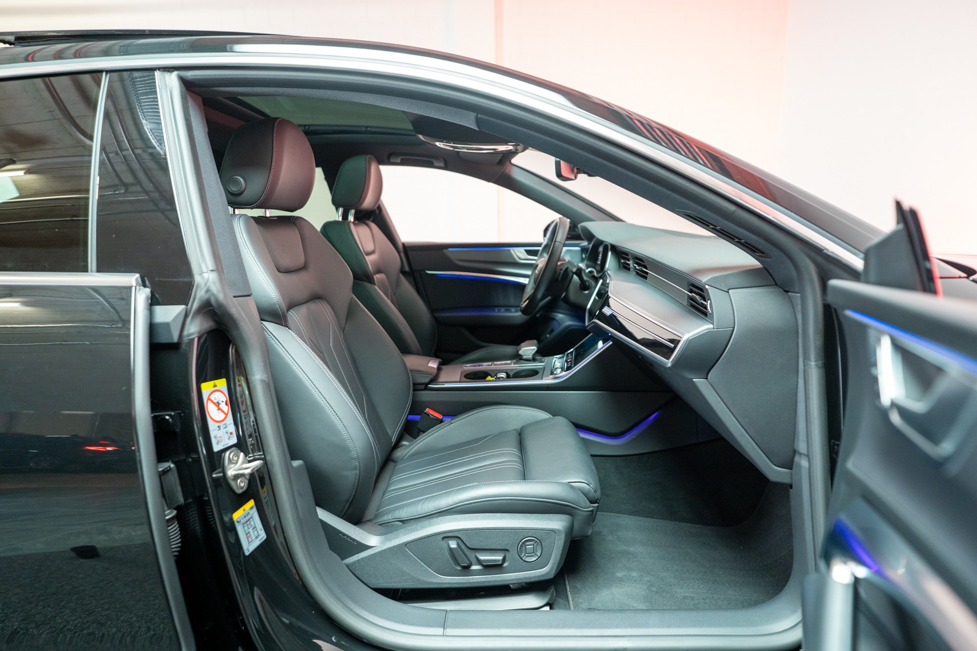 AUDI A7 Sportback 3.0 45 TDI quattro T-Tronic / S-Line / Glasdach / Rückfahrkamera-image-17