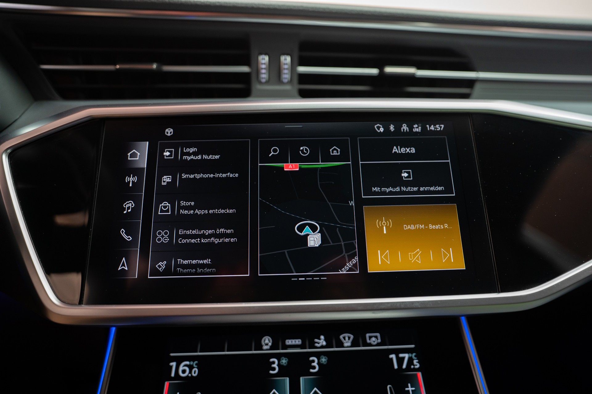 AUDI A7 Sportback 3.0 45 TDI quattro T-Tronic / S-Line / Glasdach / Rückfahrkamera-image-27