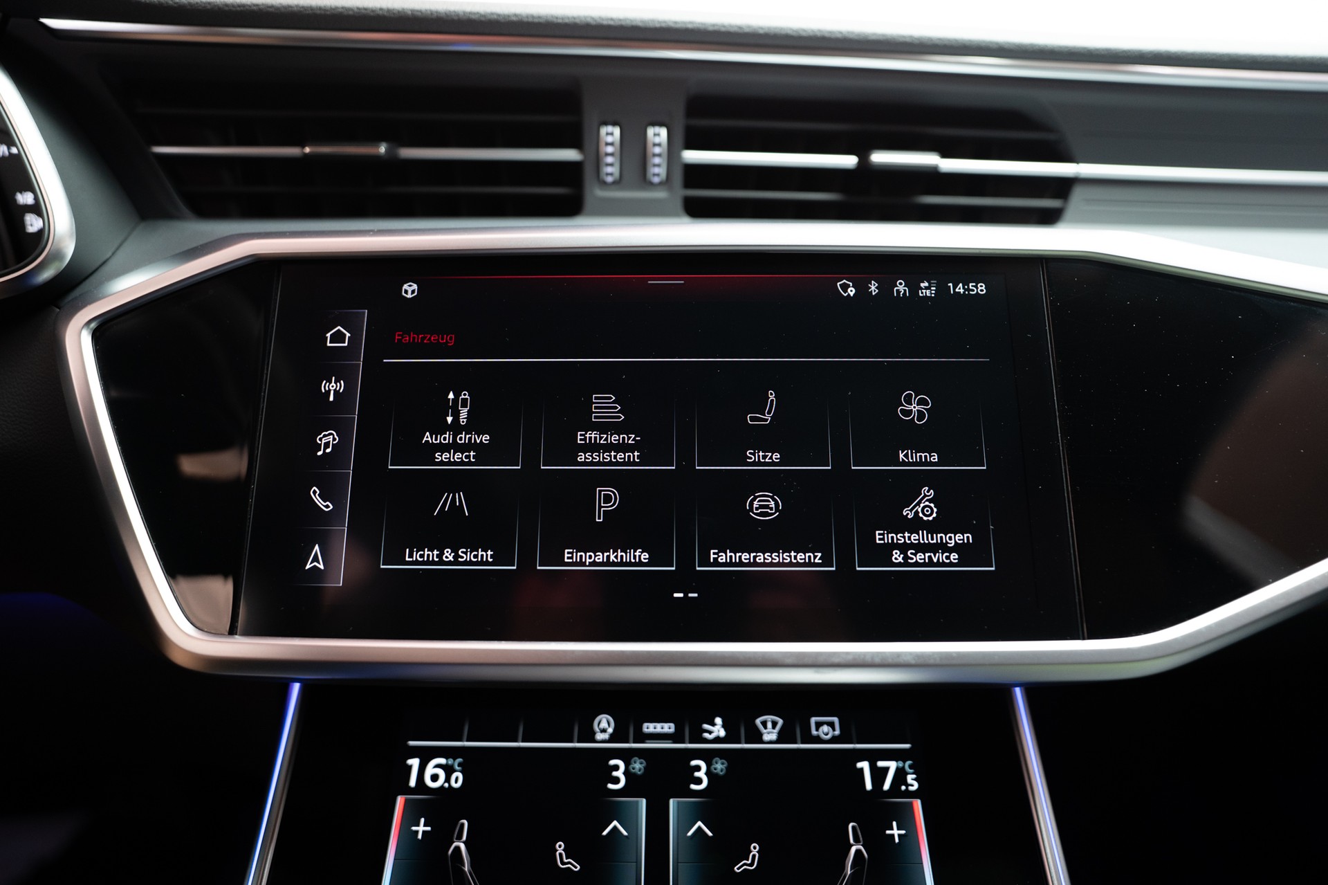 AUDI A7 Sportback 3.0 45 TDI quattro T-Tronic / S-Line / Glasdach / Rückfahrkamera-image-28