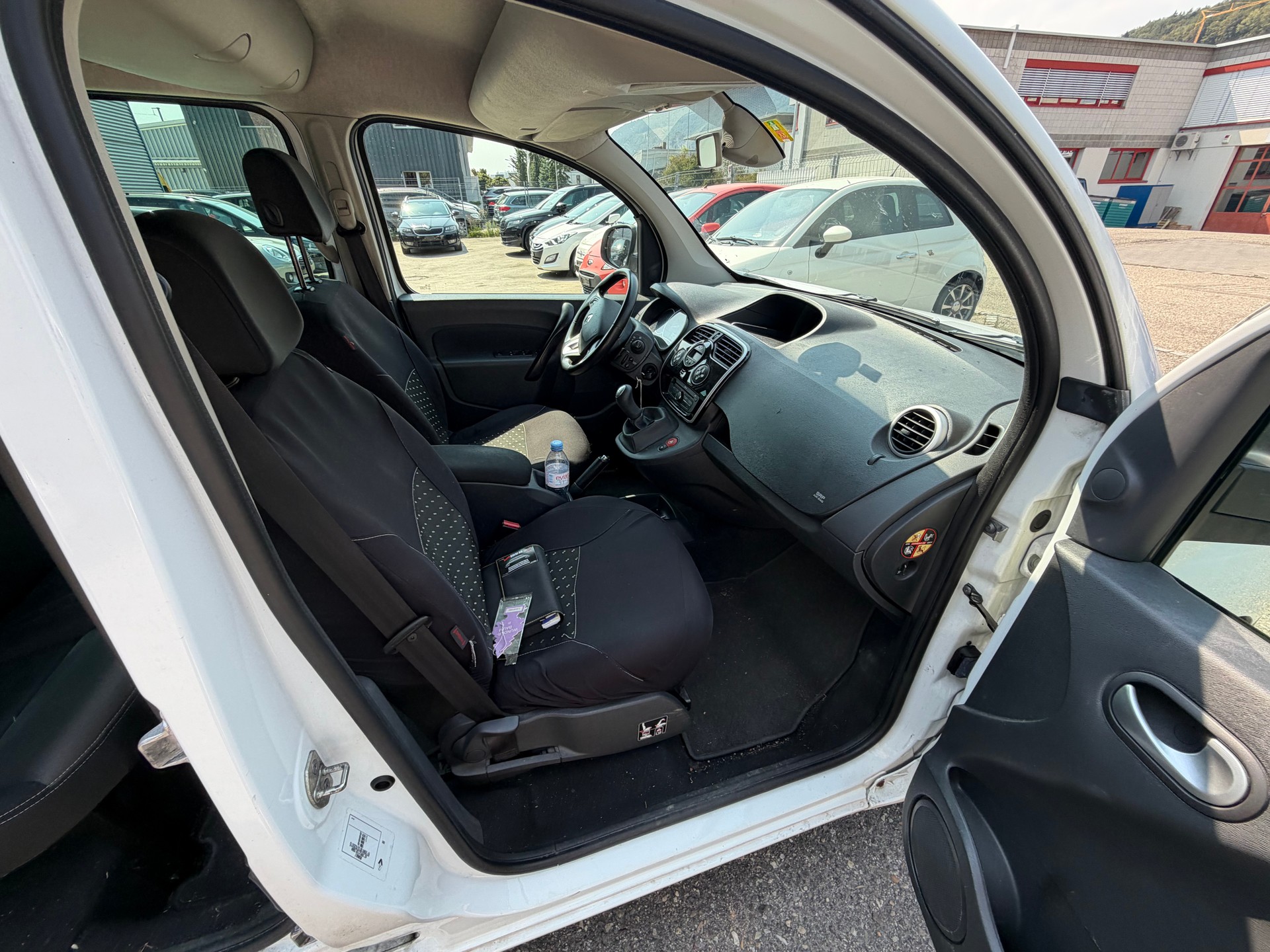 RENAULT Kangoo 1.5 dCi Dynamique-image-13