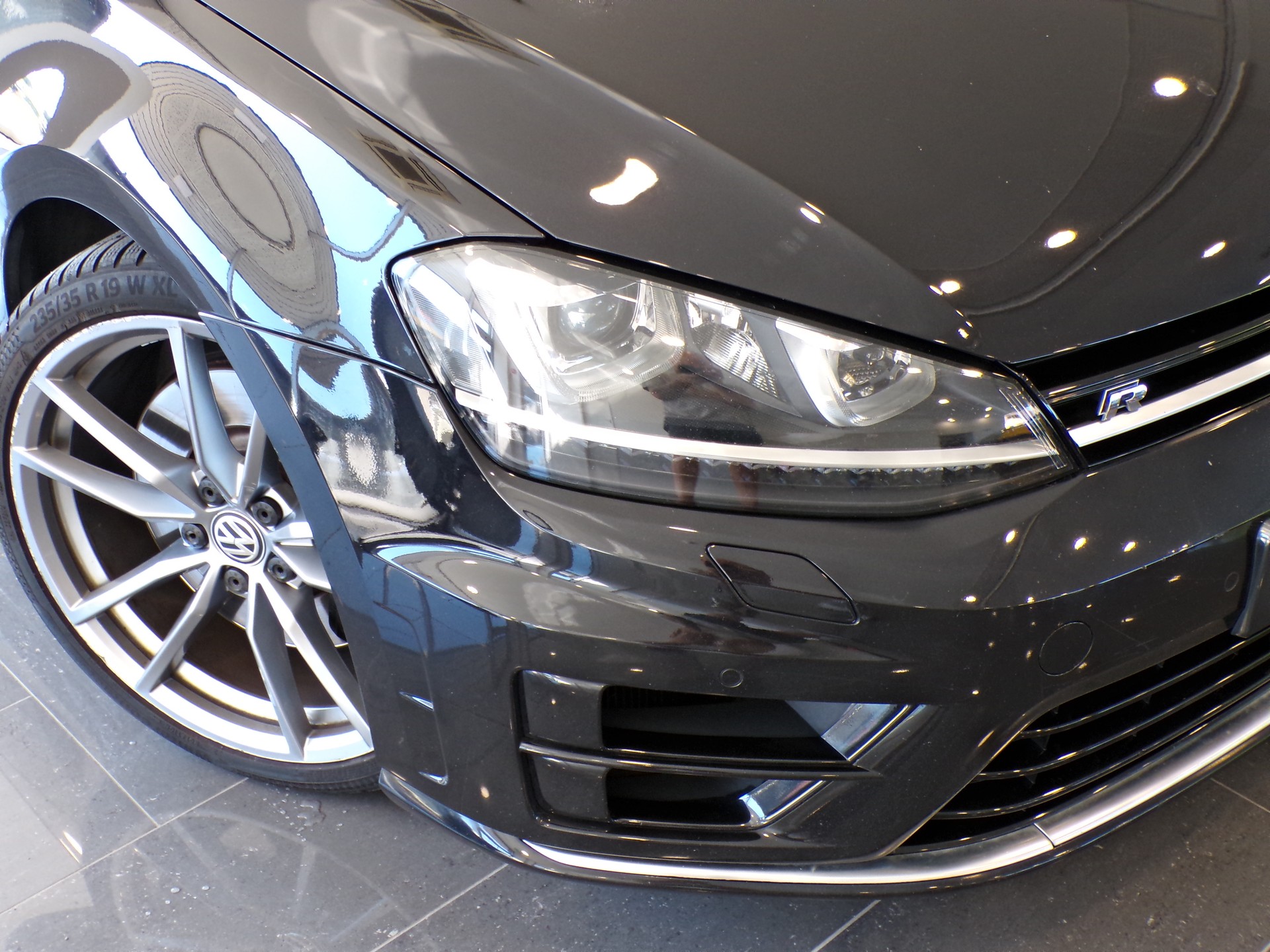 VW Golf 2.0 TSI R 4Motion DSG-image-5