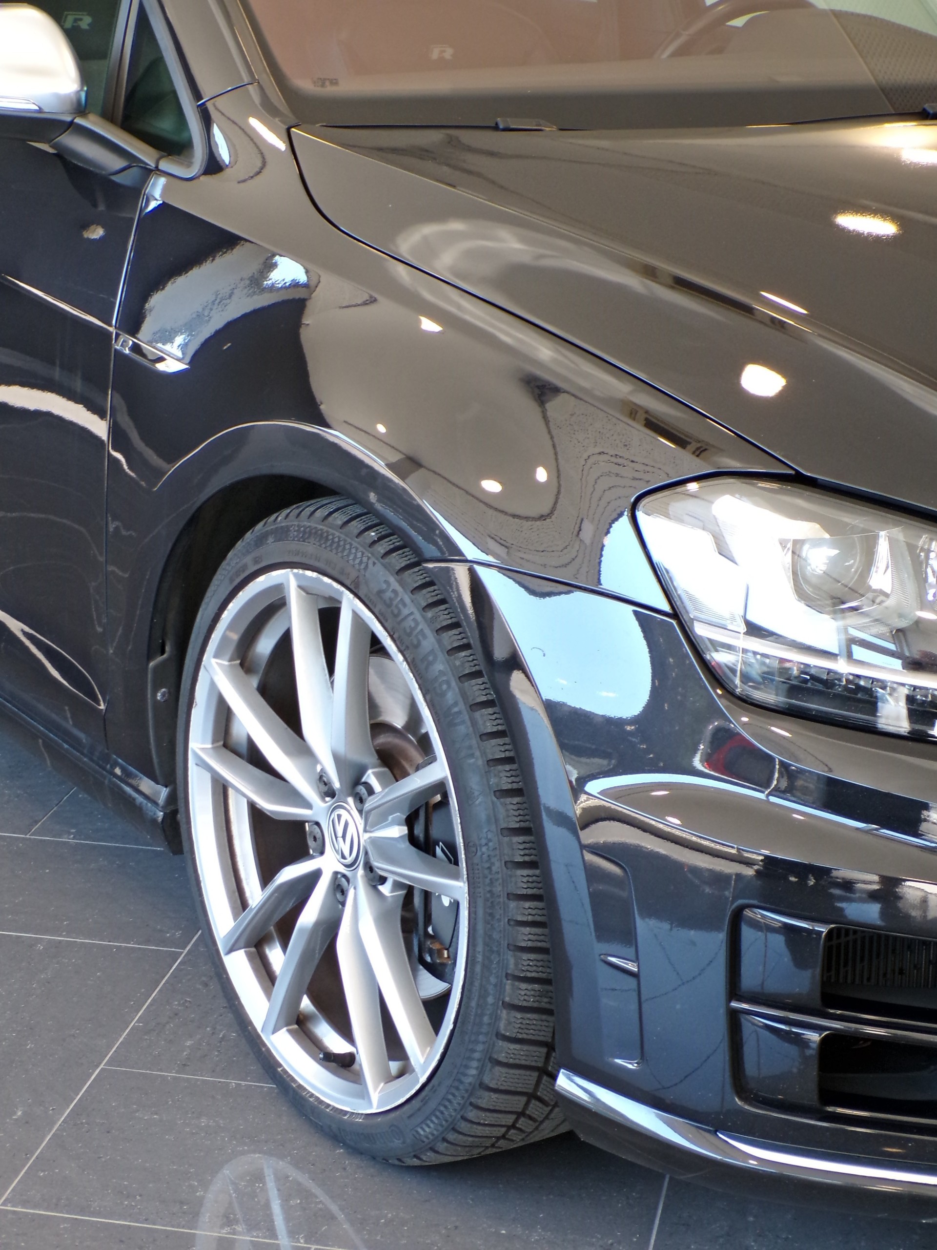 VW Golf 2.0 TSI R 4Motion DSG-image-7
