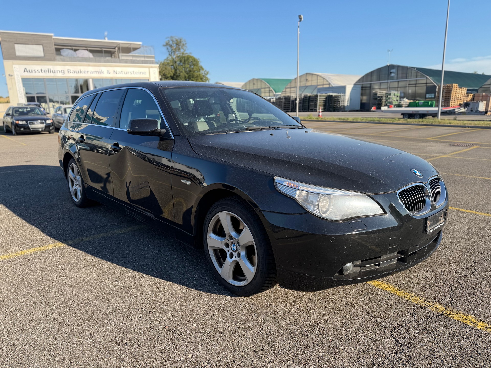 BMW 525xi Touring-image-0