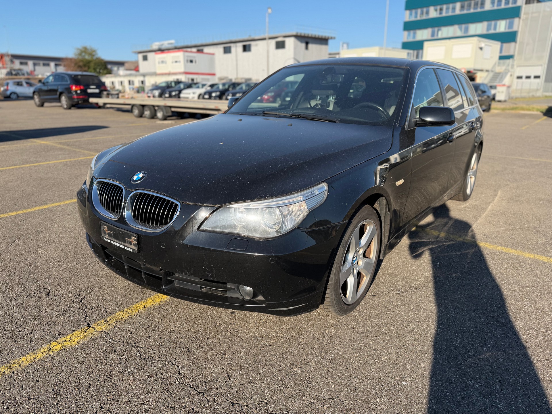 BMW 525xi Touring-image-1