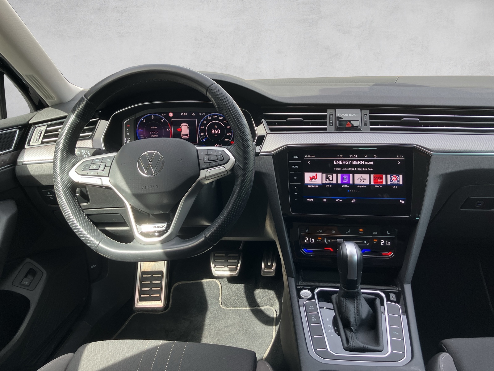 VW Passat Alltrack 2.0 TDI 4Motion DSG-image-4
