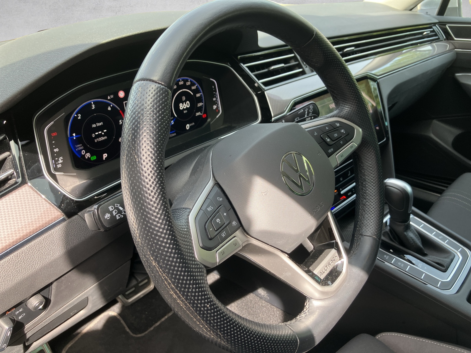 VW Passat Alltrack 2.0 TDI 4Motion DSG-image-9