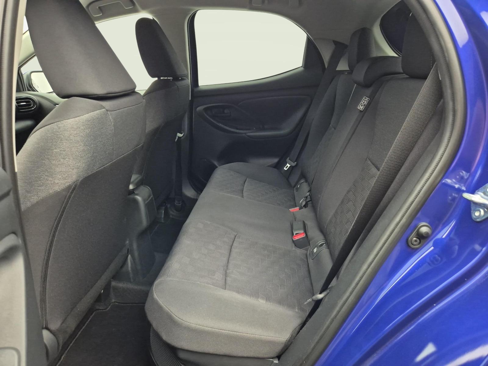 TOYOTA Yaris 1.5 VVT-i HSD Trend-image-3