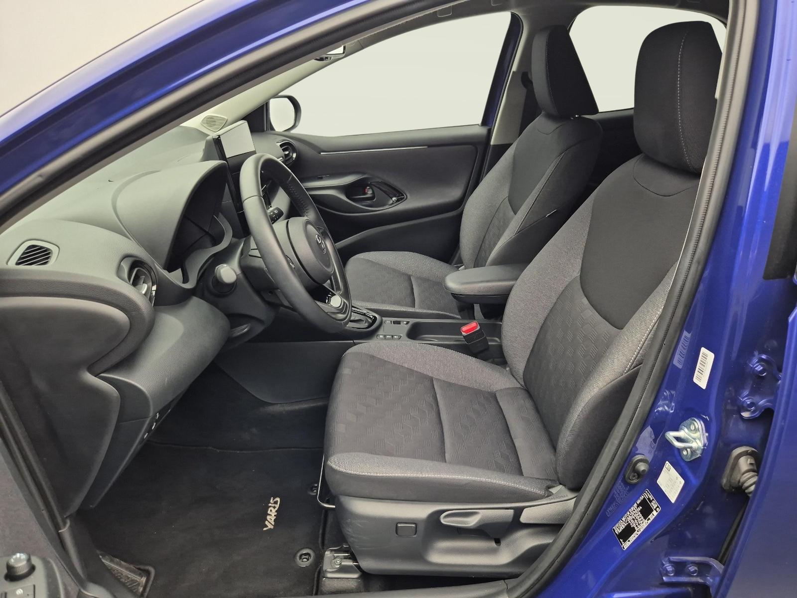 TOYOTA Yaris 1.5 VVT-i HSD Trend-image-2