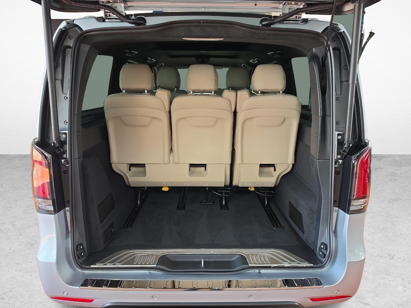 MERCEDES-BENZ V 300 d 4MATIC Exclusive SWISS EDITION Lang-image-9
