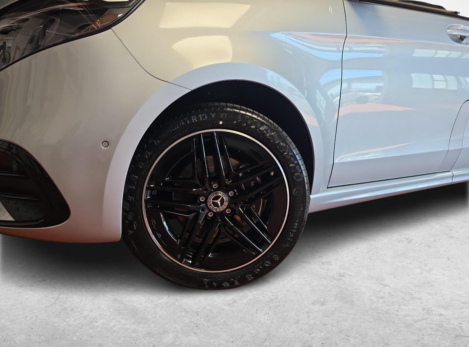 MERCEDES-BENZ V 300 d 4MATIC Exclusive SWISS EDITION Lang-image-10