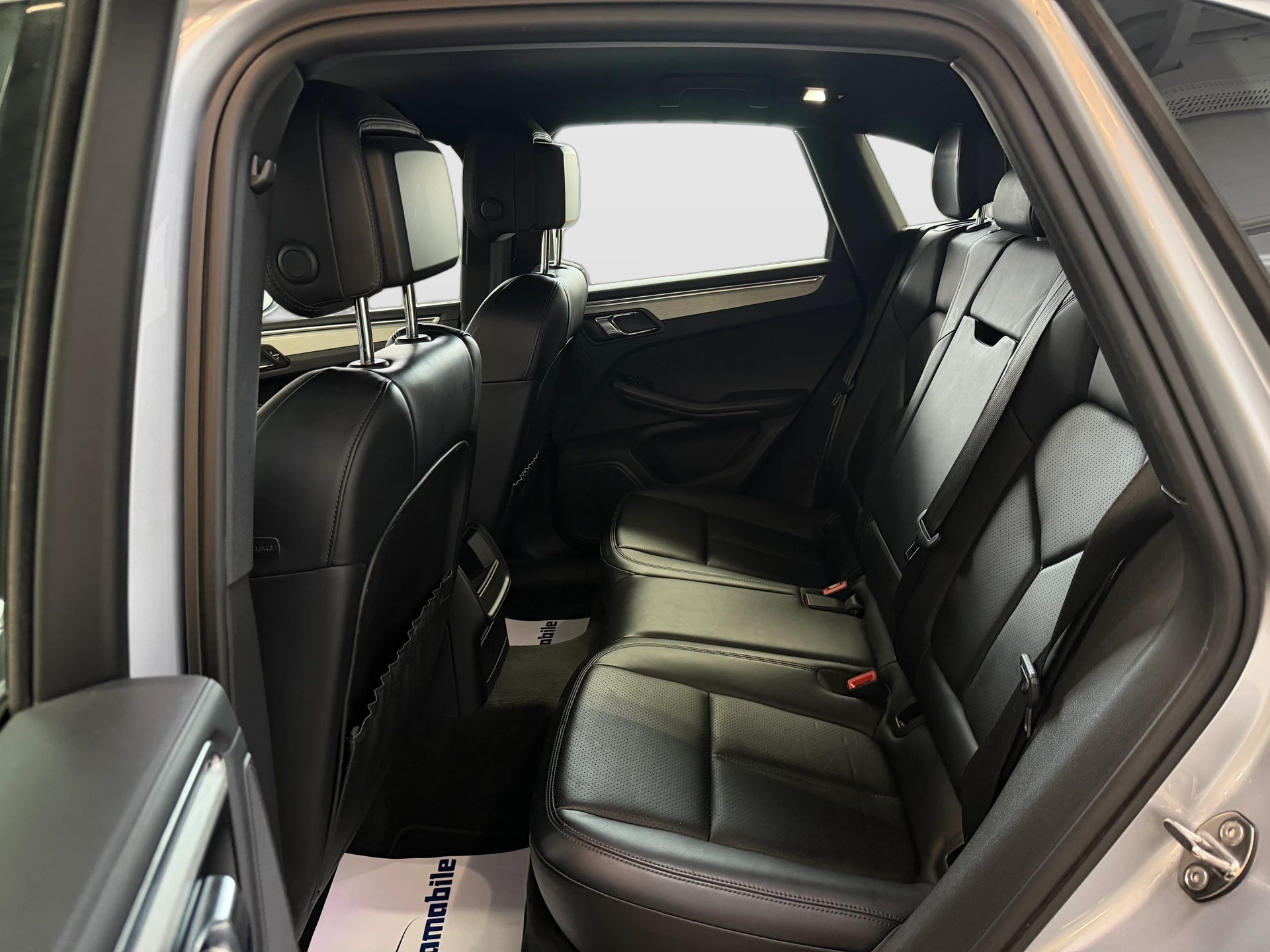 PORSCHE Macan S PDK | CH-Auto | Frisch MFK | AHK 2.3t. | DAB+ | RF-Kamera-image-9