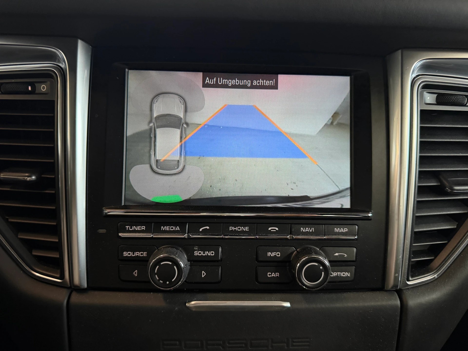 PORSCHE Macan S PDK | CH-Auto | Frisch MFK | AHK 2.3t. | DAB+ | RF-Kamera-image-14