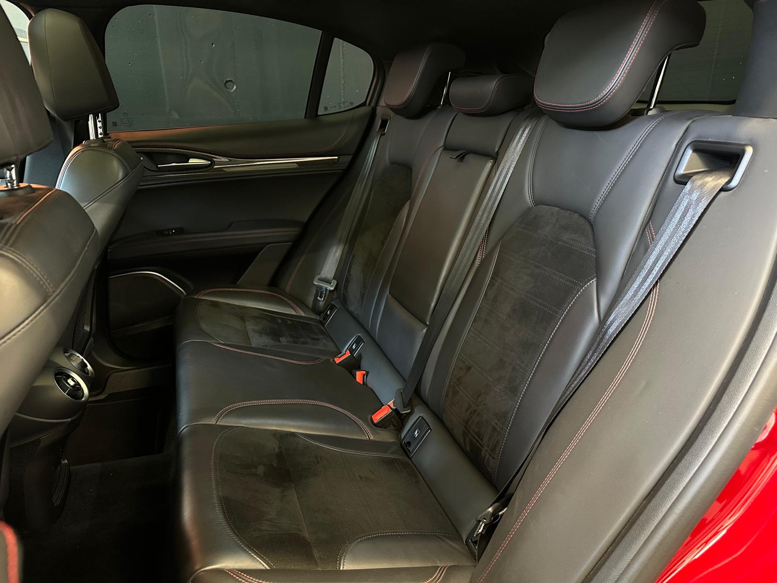 ALFA ROMEO Stelvio 2.9 V6 Quadrifoglio Q4 Automatic *Toit ouvrant *Media Harman Kardon *Sièges chauffants-image-11