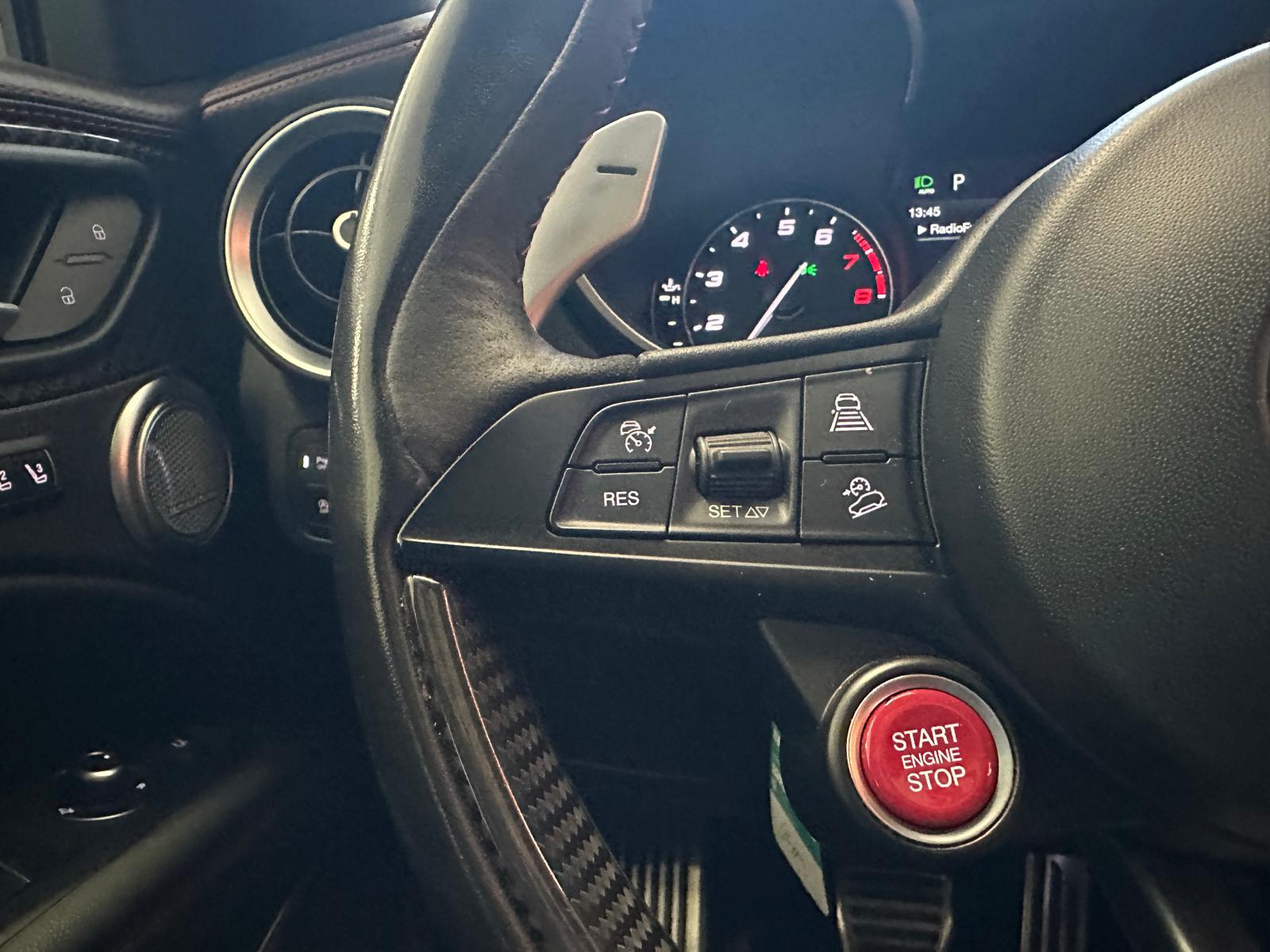ALFA ROMEO Stelvio 2.9 V6 Quadrifoglio Q4 Automatic *Toit ouvrant *Media Harman Kardon *Sièges chauffants-image-19