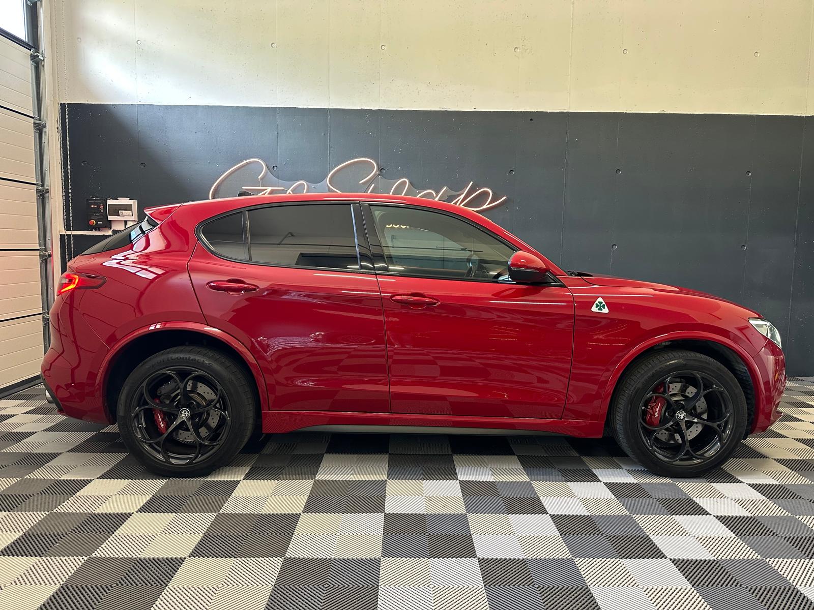 ALFA ROMEO Stelvio 2.9 V6 Quadrifoglio Q4 Automatic *Toit ouvrant *Media Harman Kardon *Sièges chauffants-image-6
