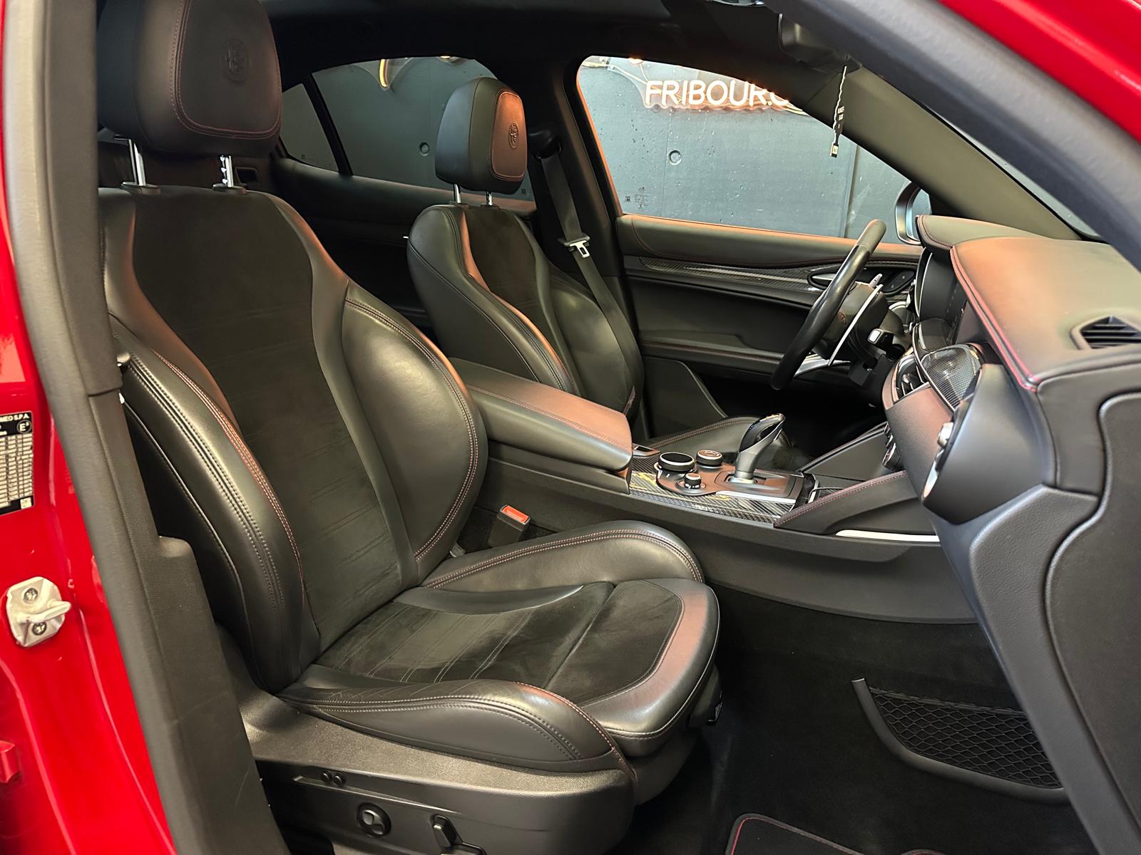 ALFA ROMEO Stelvio 2.9 V6 Quadrifoglio Q4 Automatic *Toit ouvrant *Media Harman Kardon *Sièges chauffants-image-12