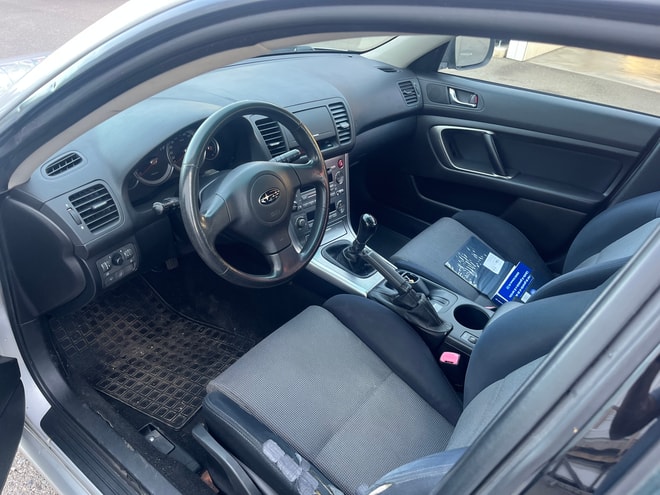 SUBARU Legacy 2.0i AWD-image-7