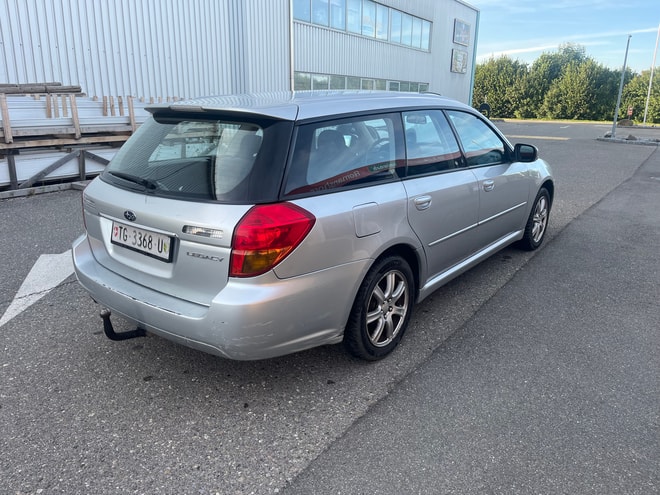SUBARU Legacy 2.0i AWD-image-5