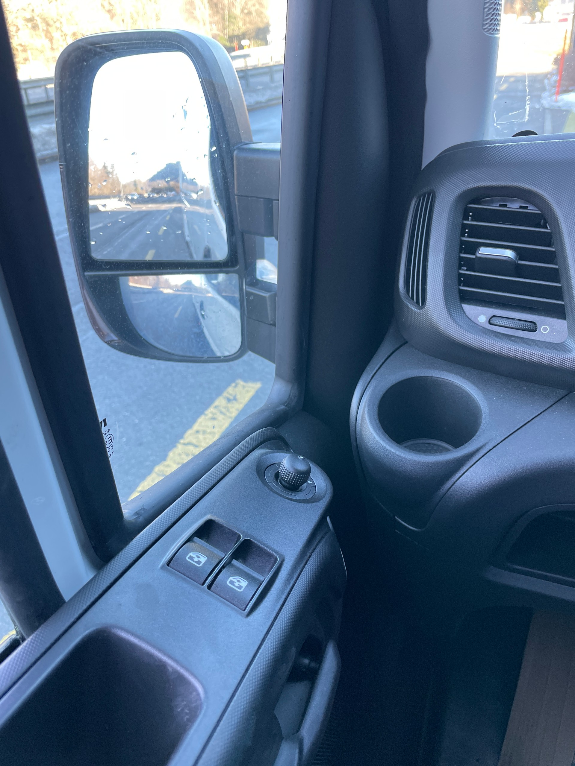IVECO Daily 35 S 14H A8 V Kastenwagen-image-16