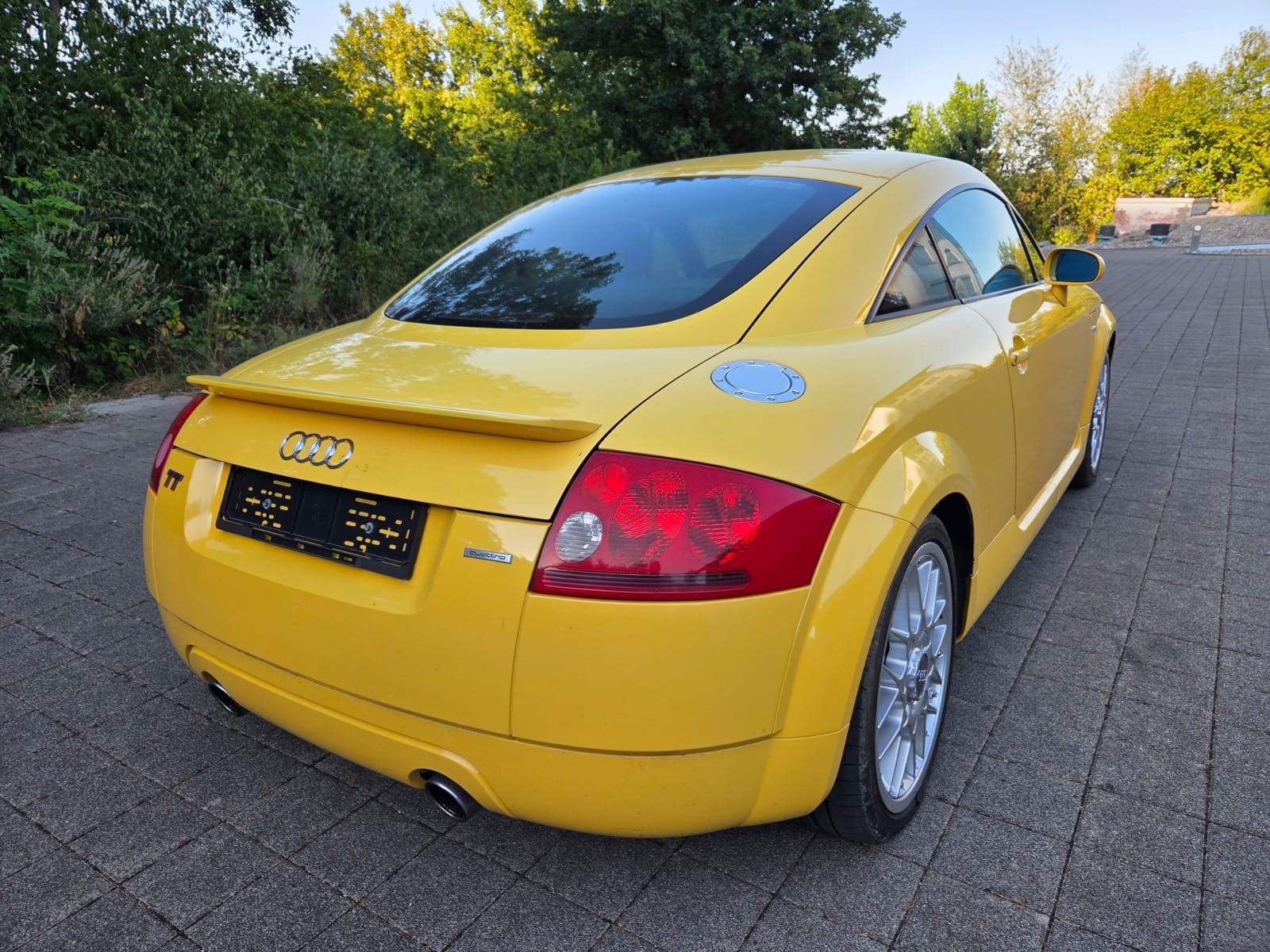 AUDI TT Coupé 1.8 T quattro-image-7