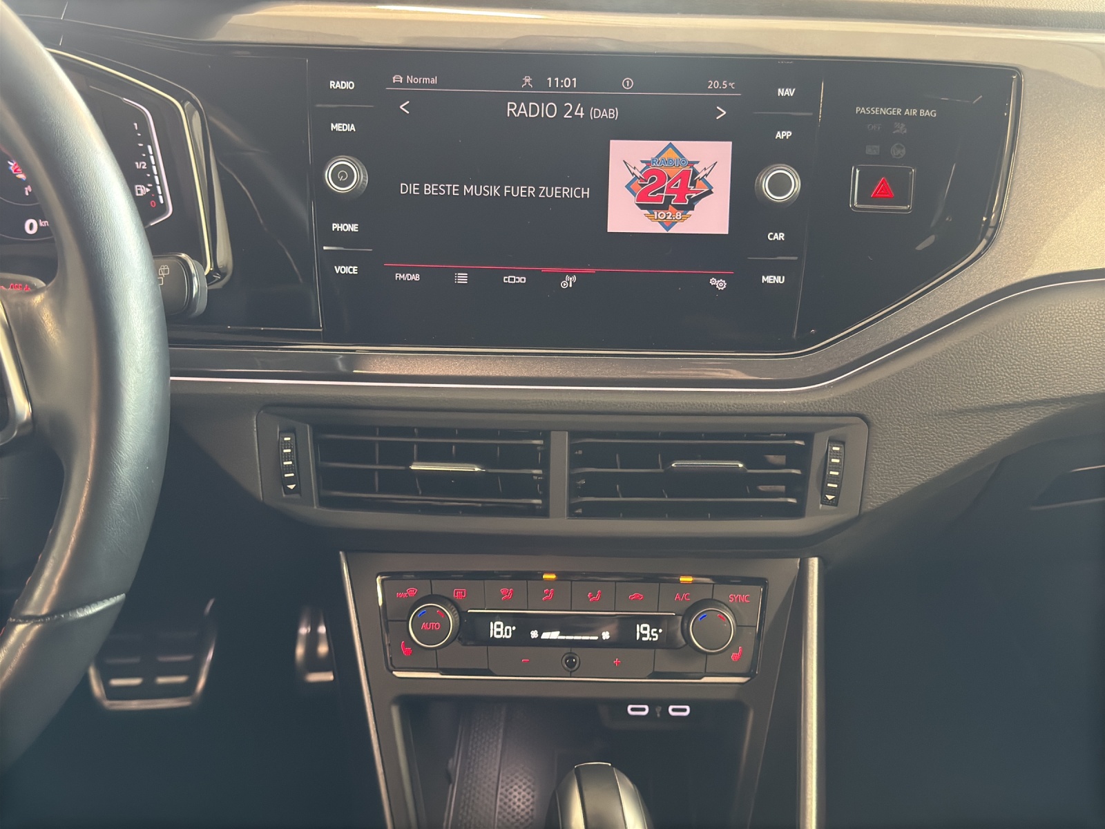 VW Polo 2.0 TSI GTI DSG-image-10