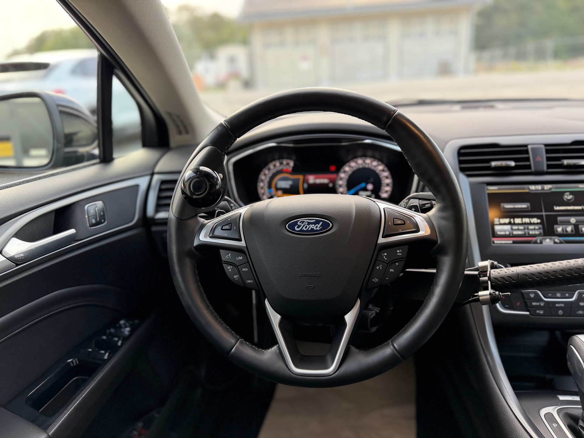 FORD Mondeo 2.0 EcoBoost SCTi Titanium Automatic-image-16