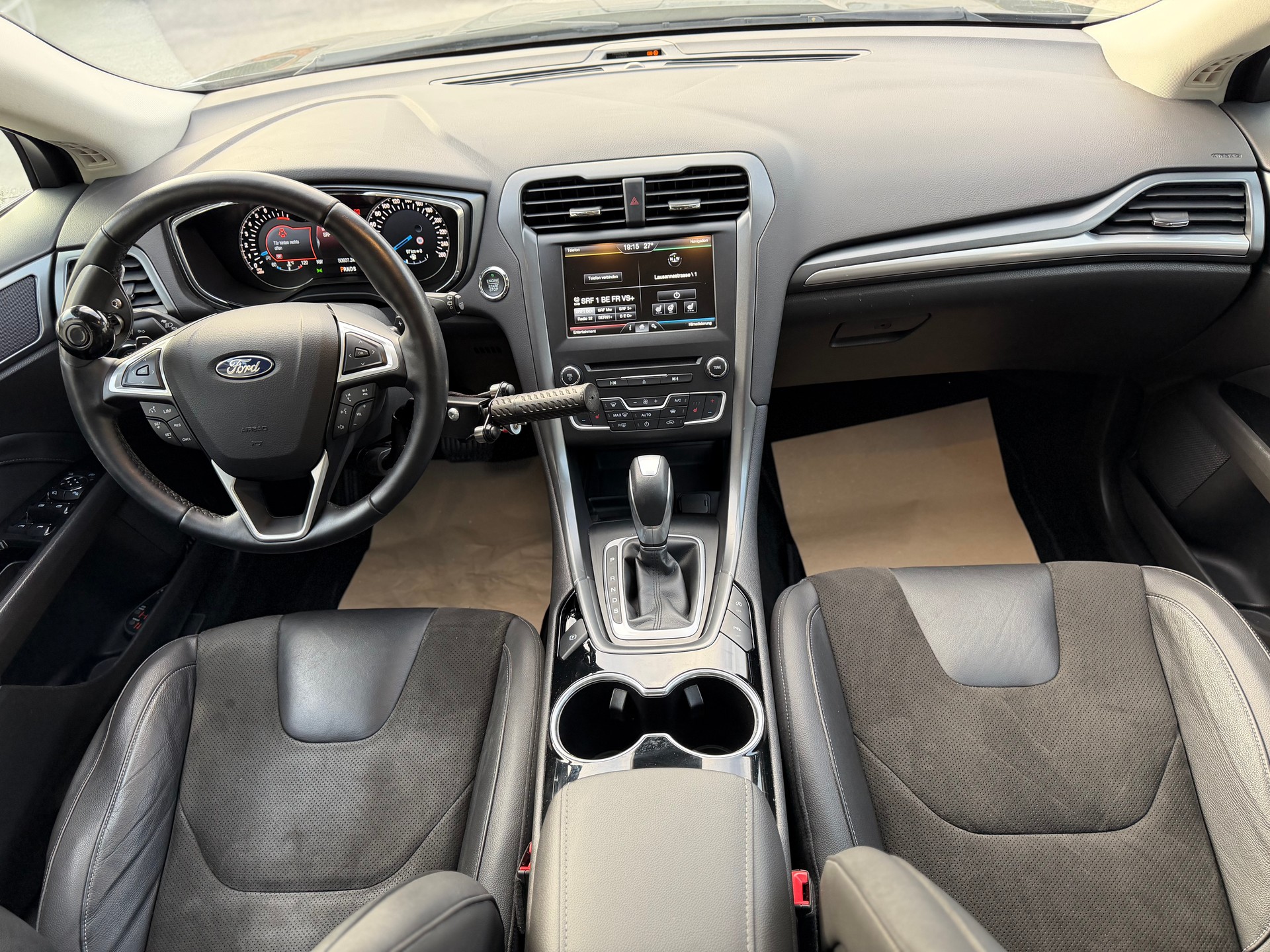 FORD Mondeo 2.0 EcoBoost SCTi Titanium Automatic-image-12