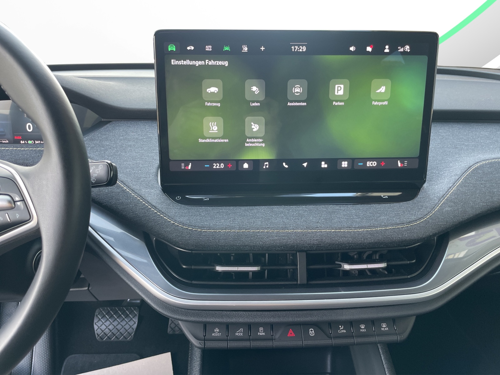 SKODA Elroq 85-image-10