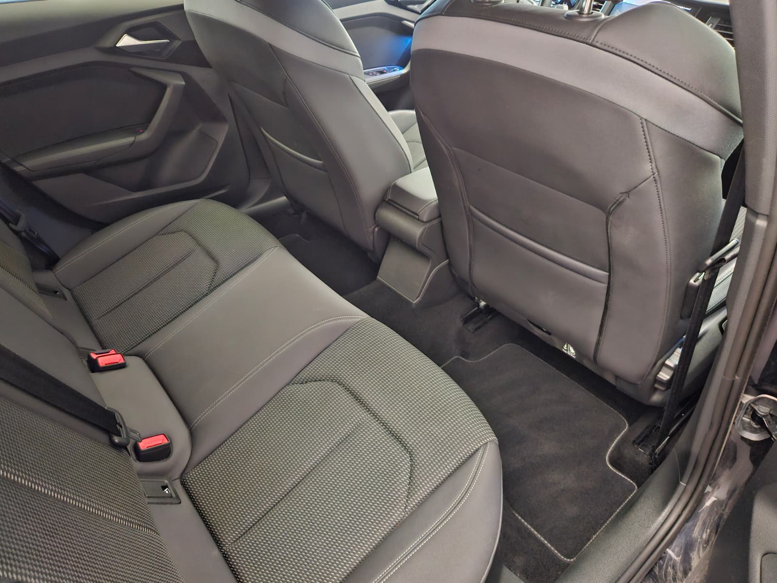 AUDI A1 Sportback 30 TFSI advanced Attraction S-tronic-image-13