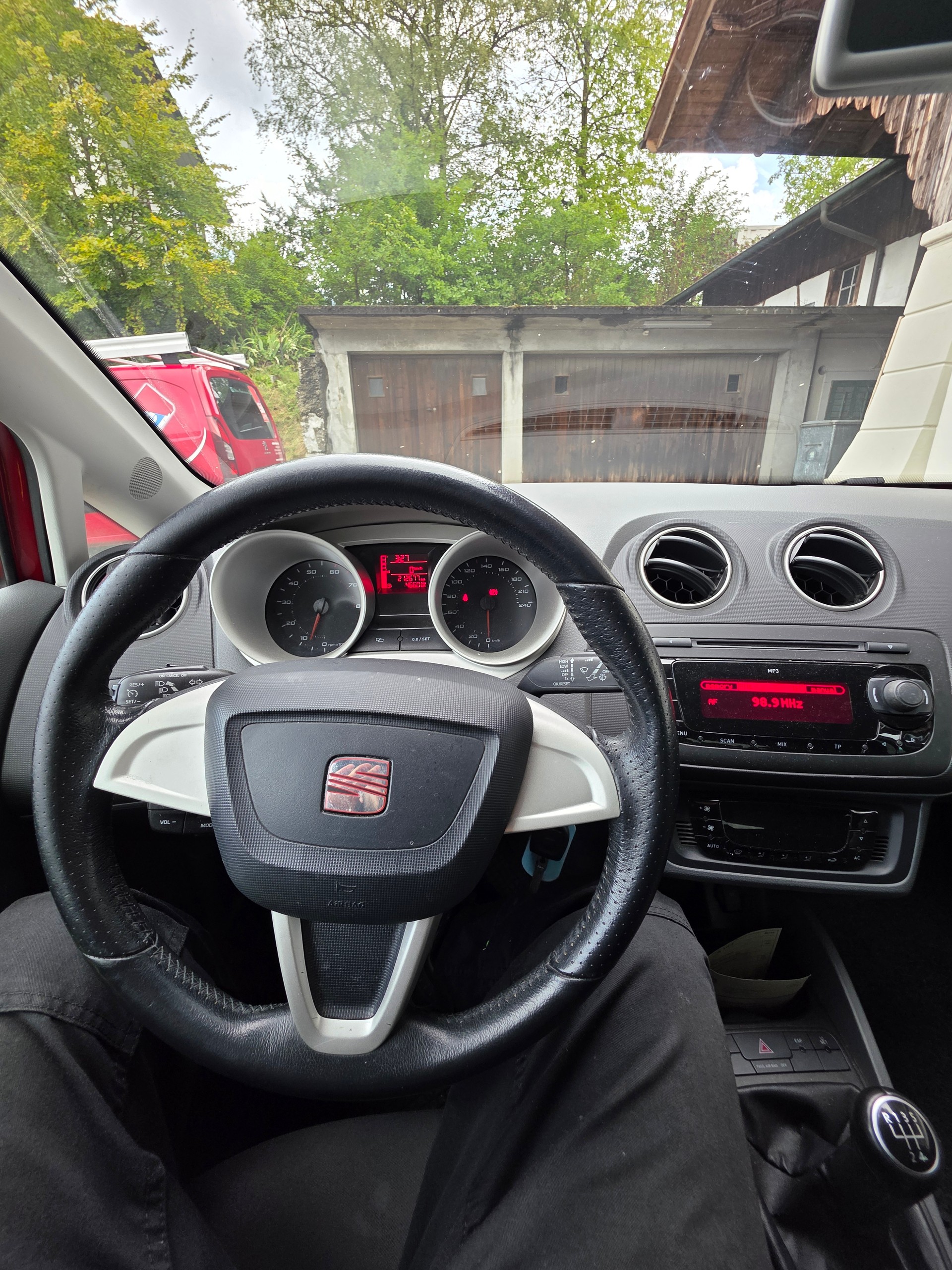 SEAT Ibiza 1.2 TSI Good Stuff-image-7