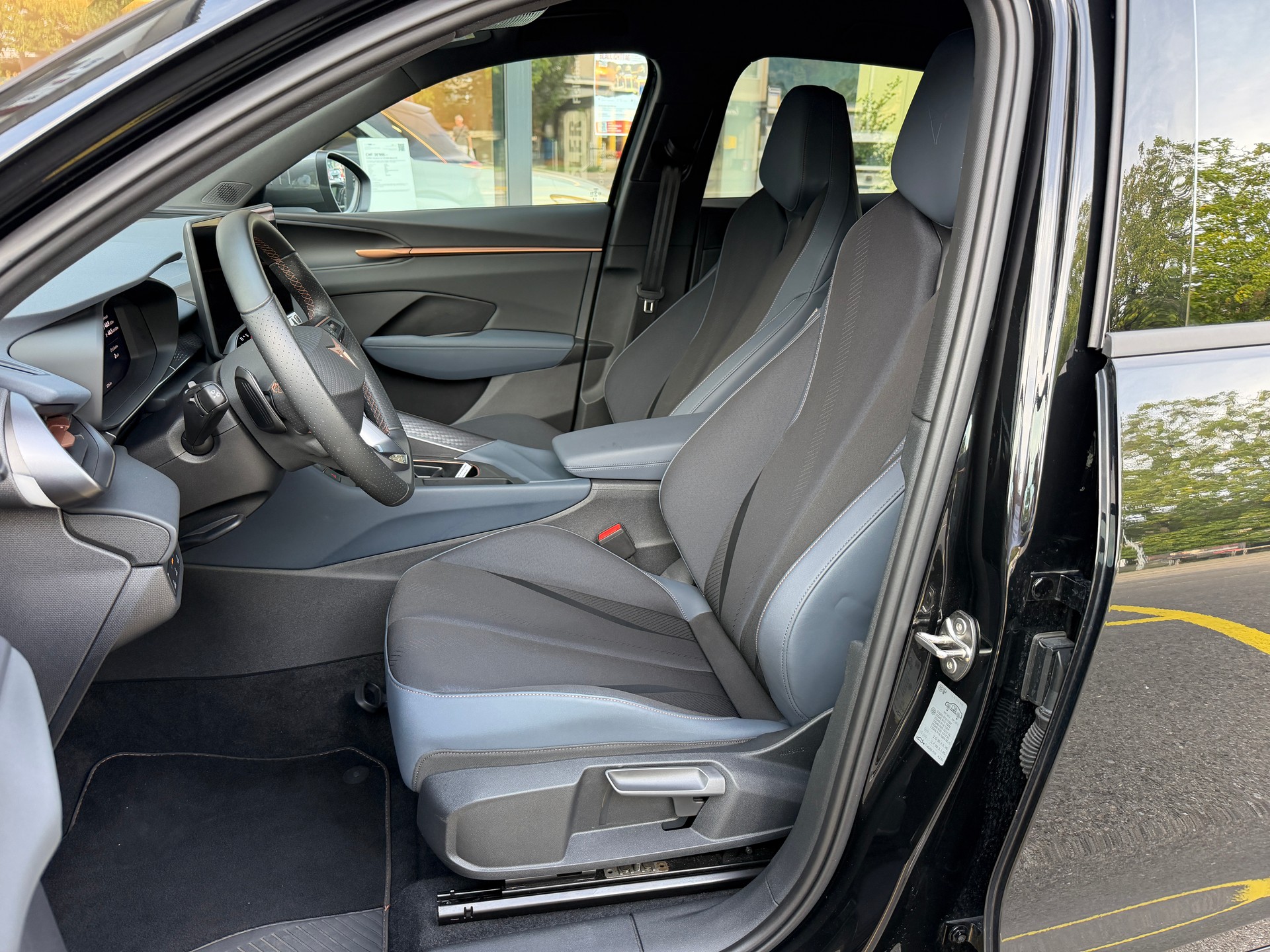 CUPRA Terramar 1.5 eHybrid DSG VZ-image-8