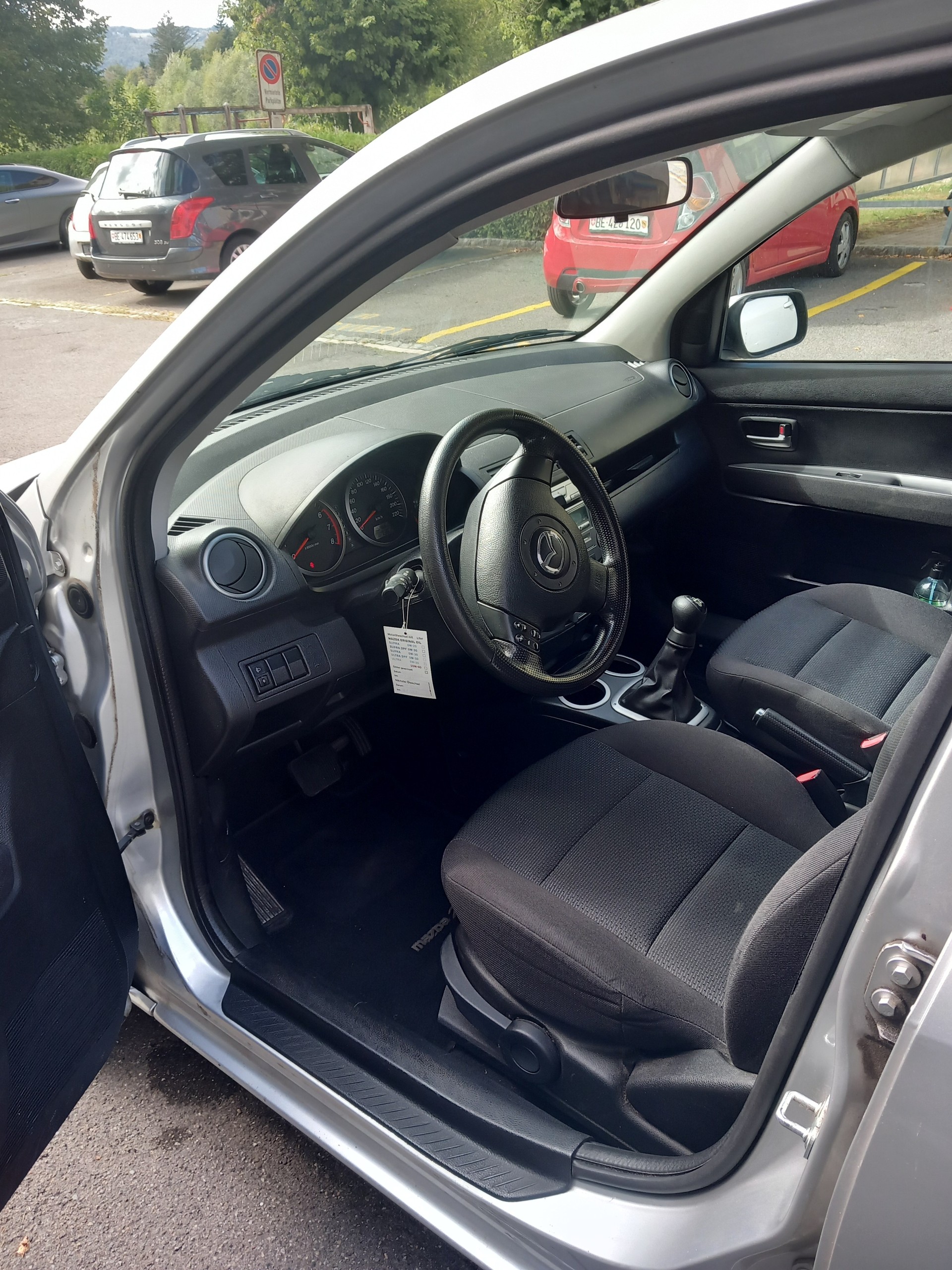 MAZDA 2 1.4i 16V Exclusive-image-8