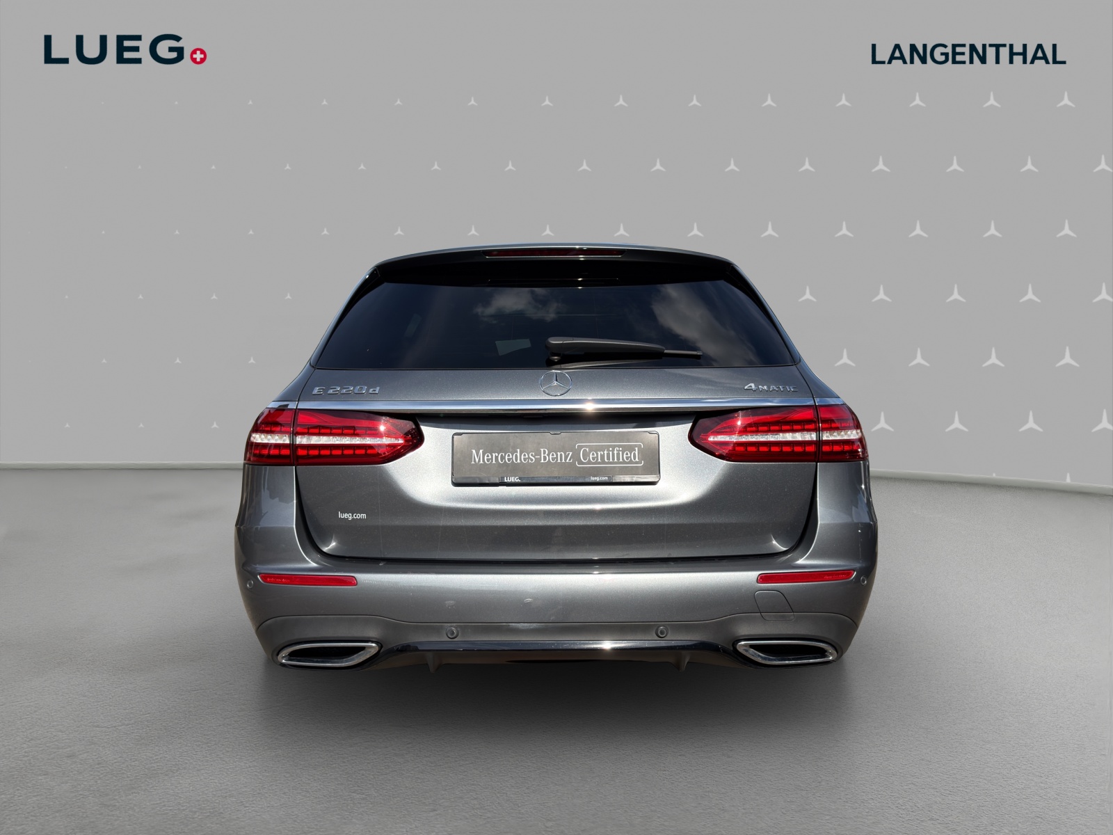 MERCEDES-BENZ E 220 d T 4Matic AMG Line 9G-Tronic-image-3