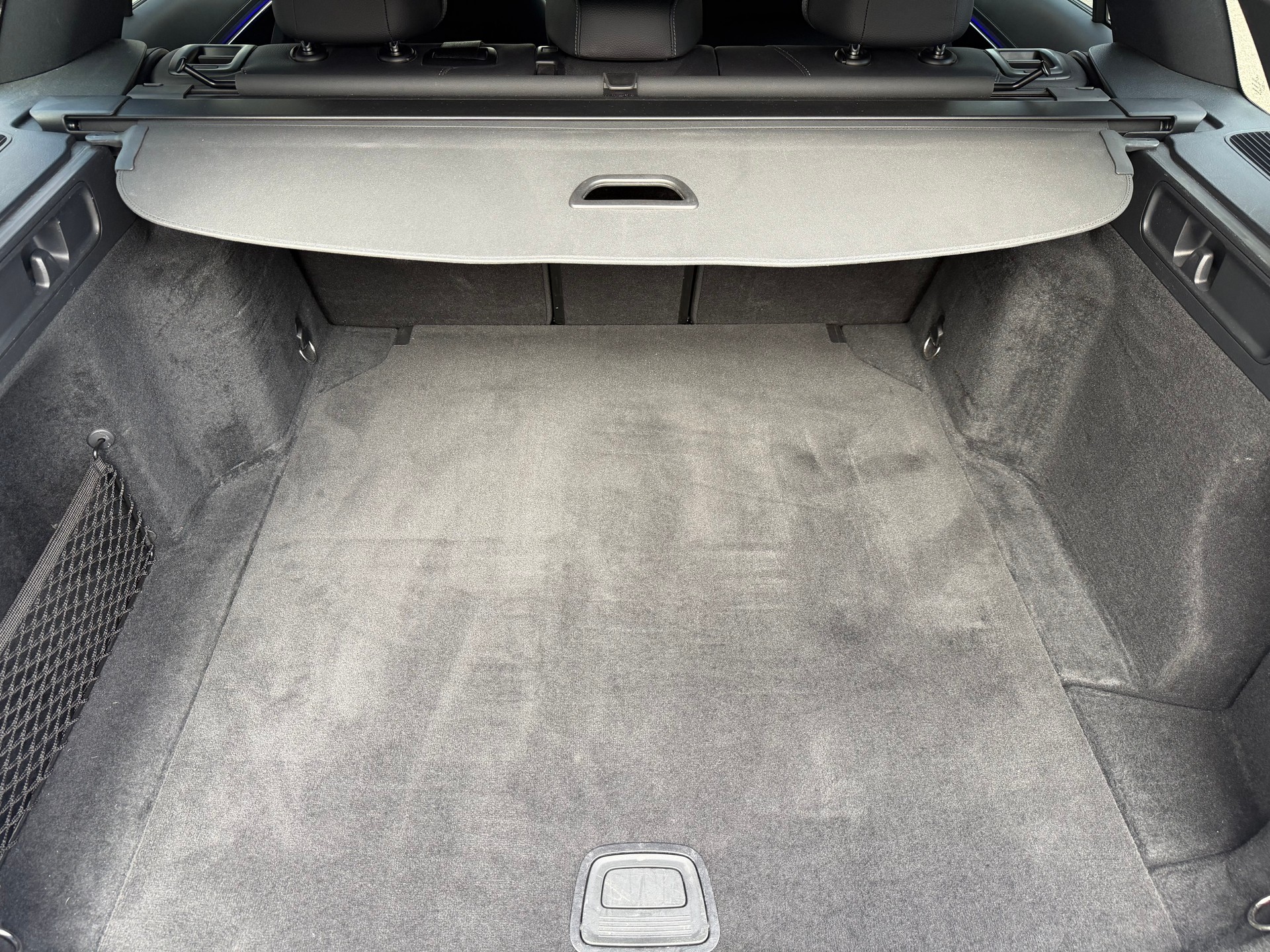 MERCEDES-BENZ C 220 d T 4Matic AMG Line-image-29
