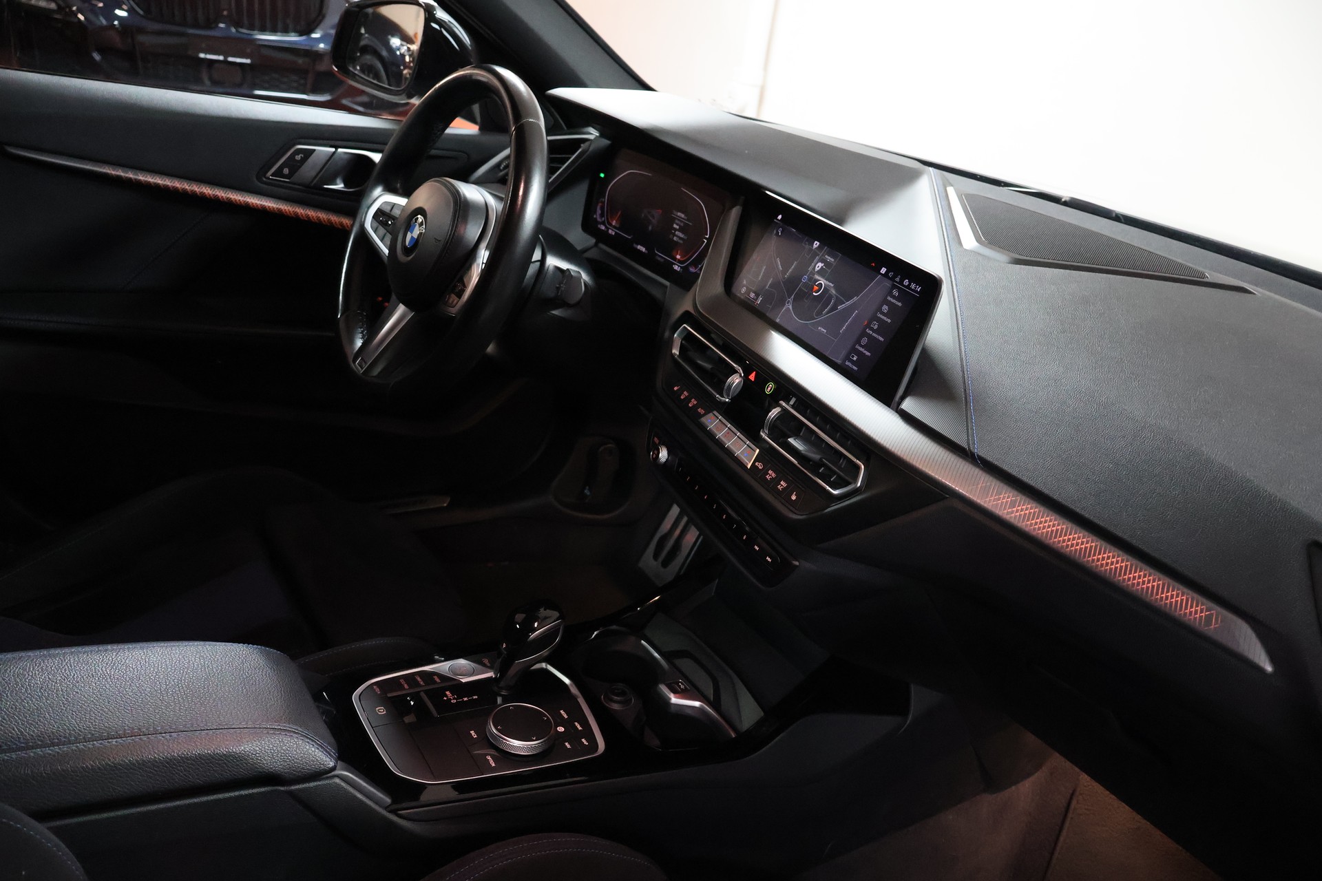 BMW 118i M Sport Steptronic-image-10