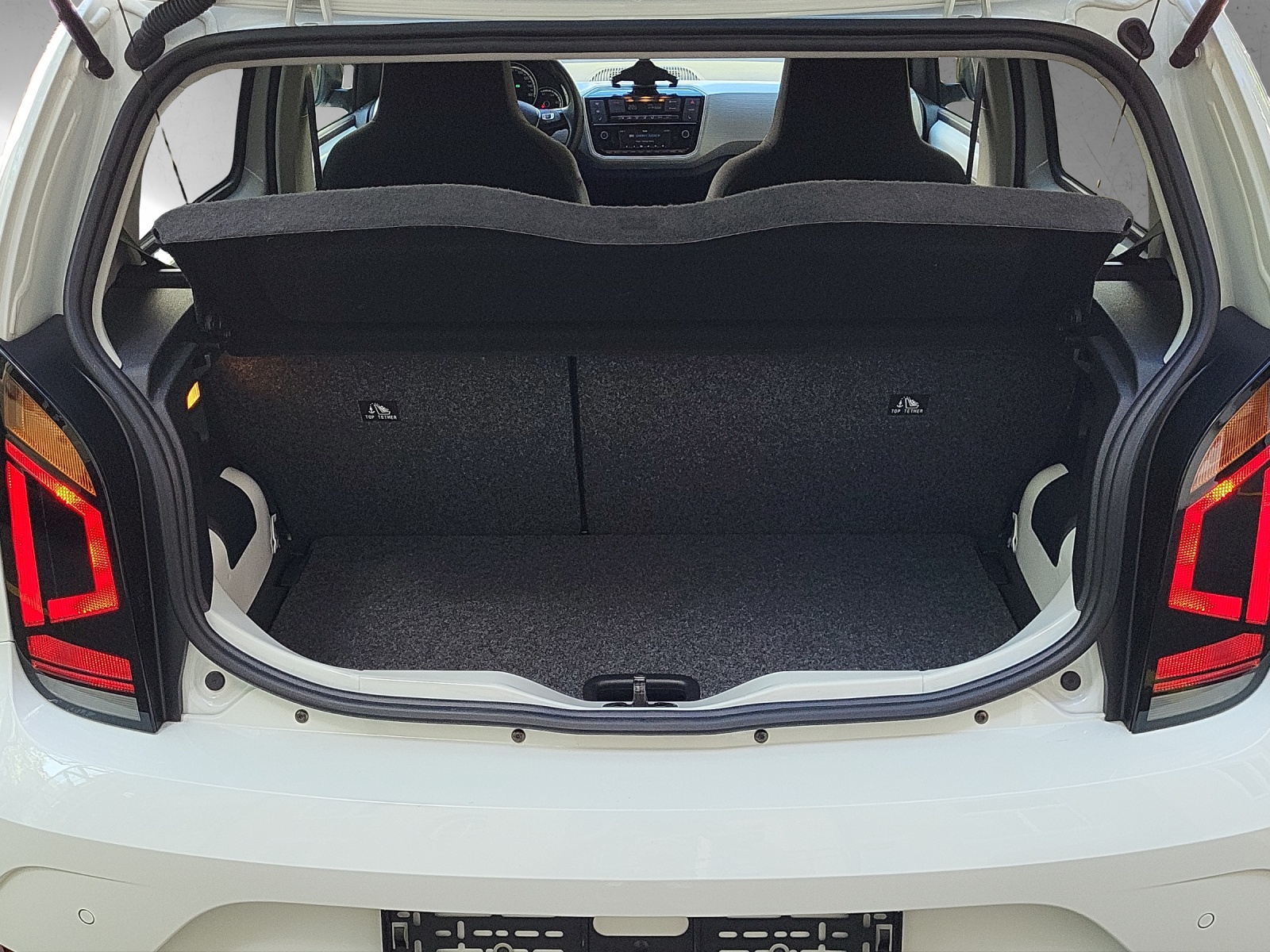 VW e-up Limited-image-17