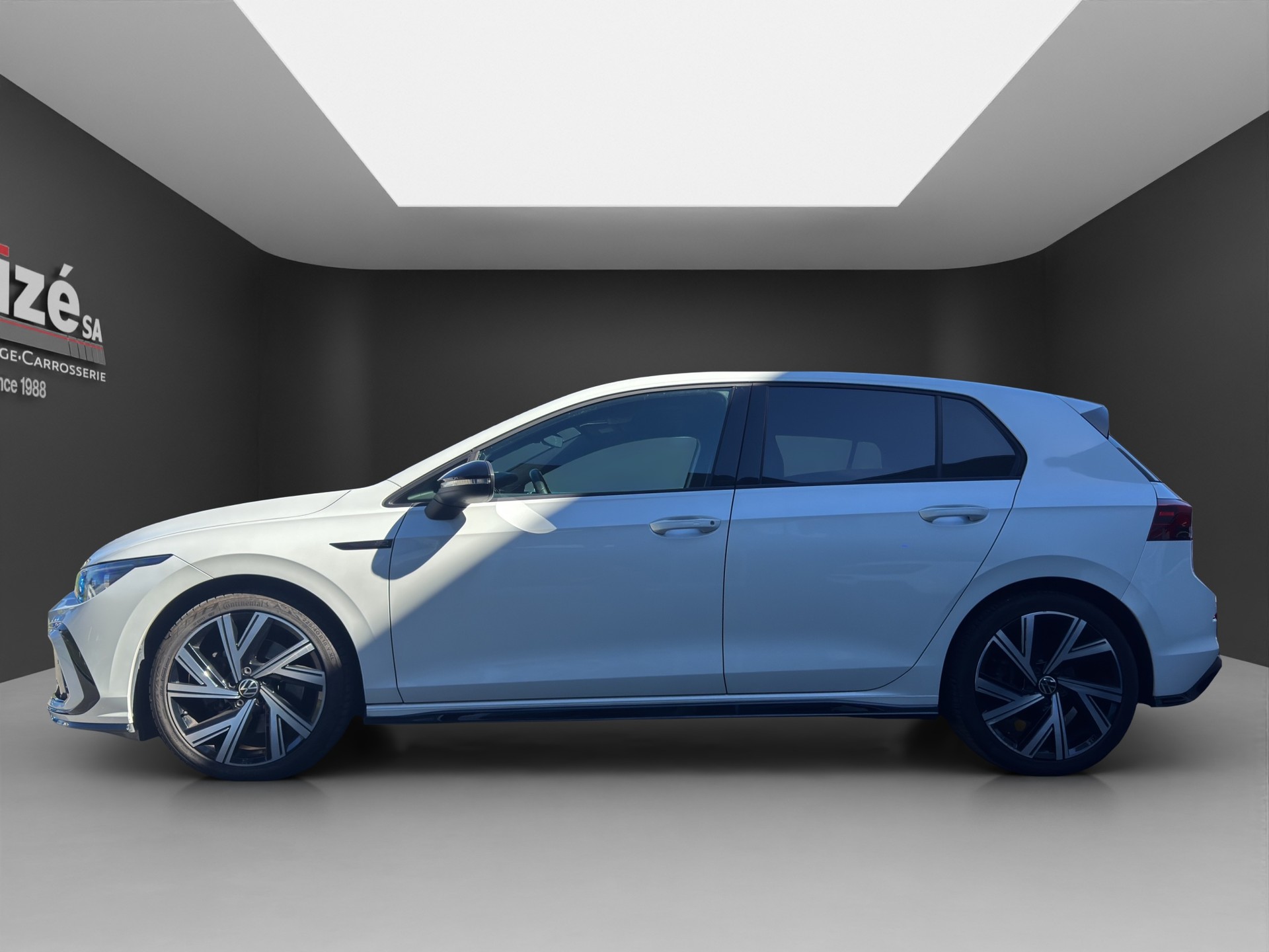 VW Golf 2.0 TSI R-Line DSG 4 Motion-image-3