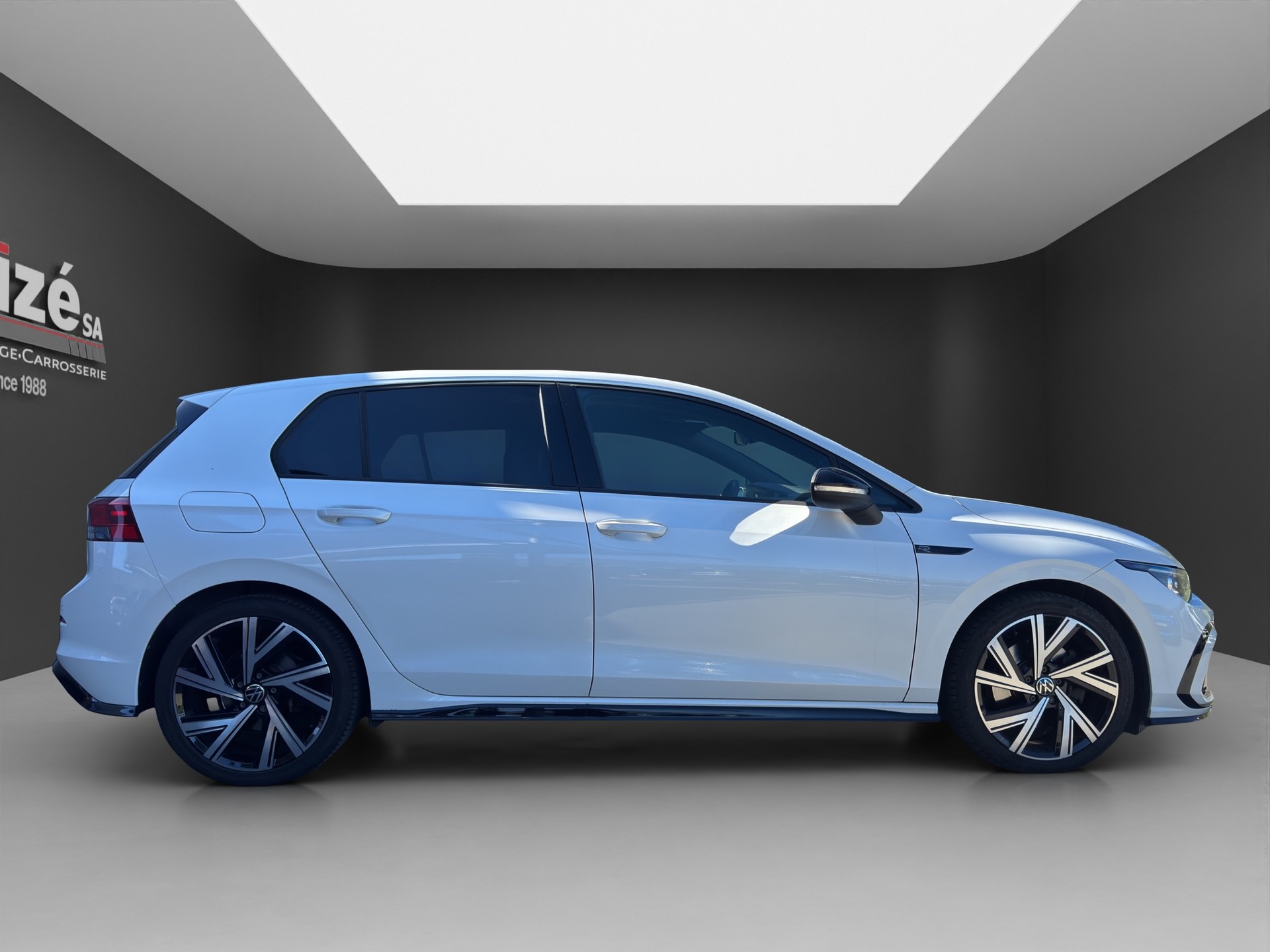VW Golf 2.0 TSI R-Line DSG 4 Motion-image-7