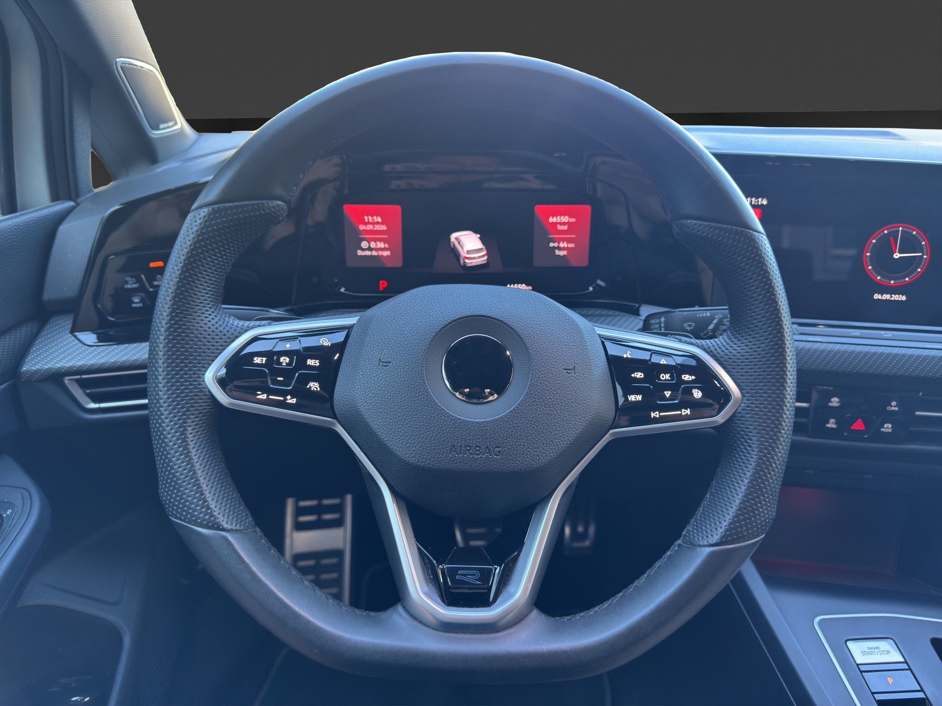 VW Golf 2.0 TSI R-Line DSG 4 Motion-image-10