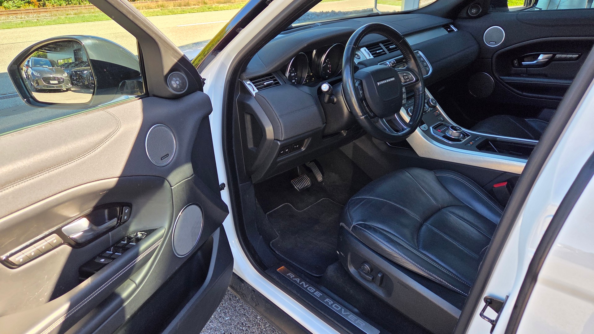 LAND ROVER Range Rover Evoque 2.0 Si4 HSE AT9-image-10