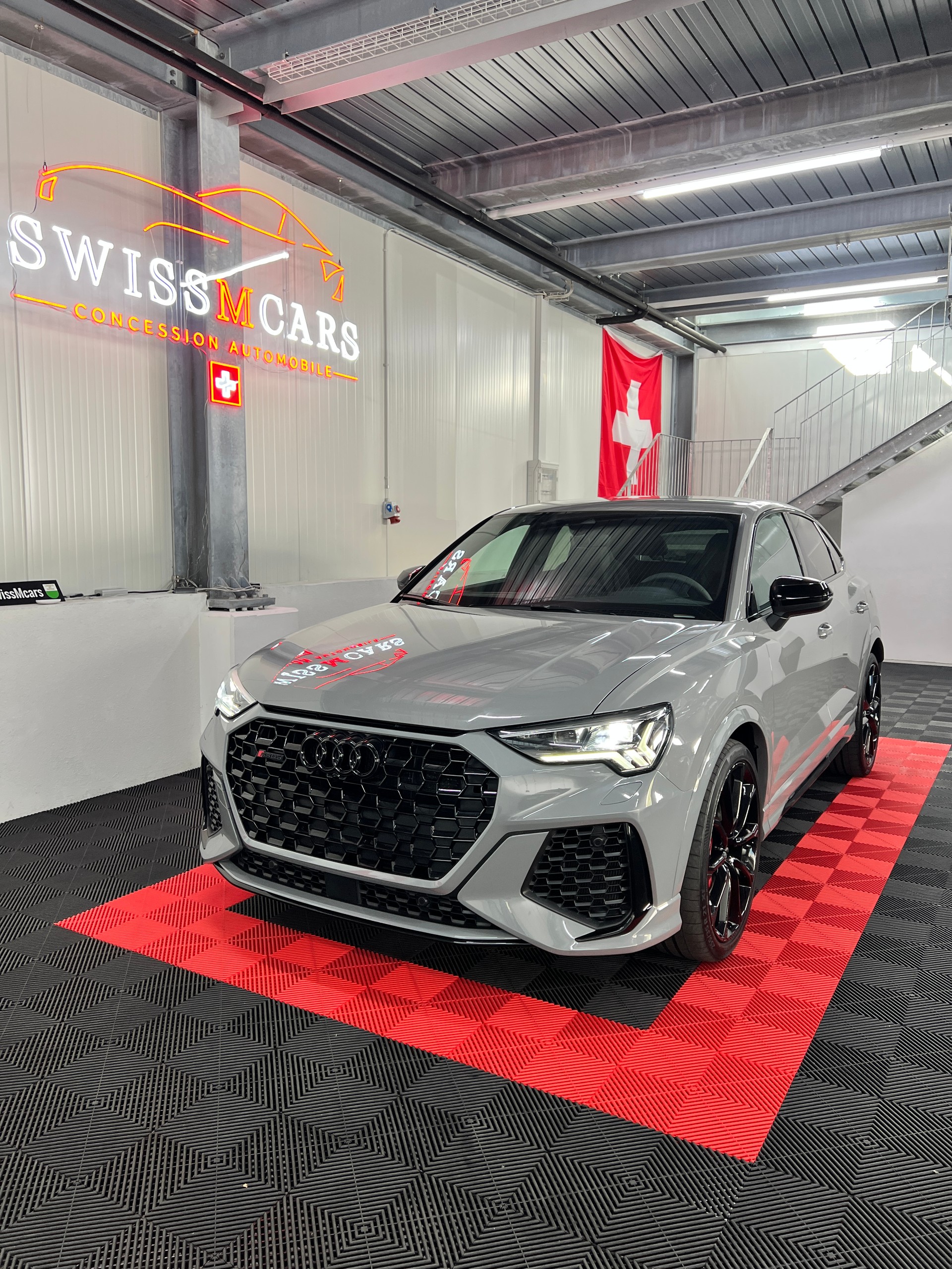 AUDI RS Q3 Sportback quattro S tronic-image-1