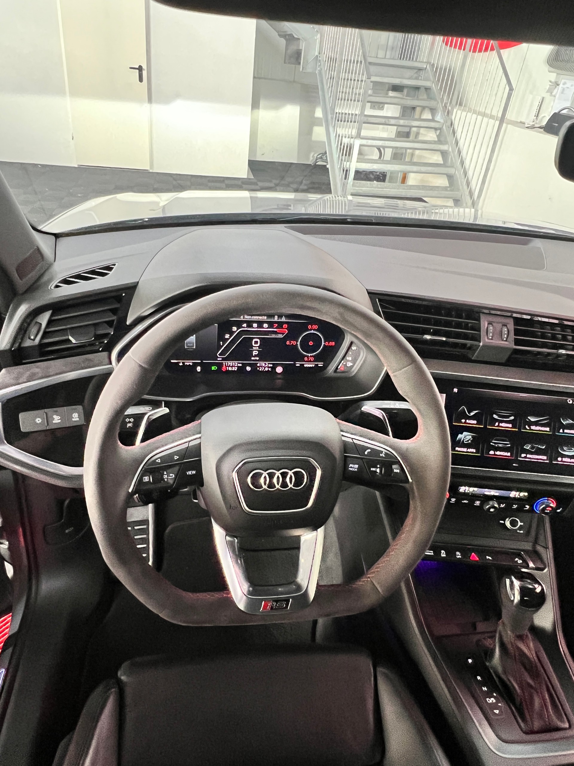 AUDI RS Q3 Sportback quattro S tronic-image-12