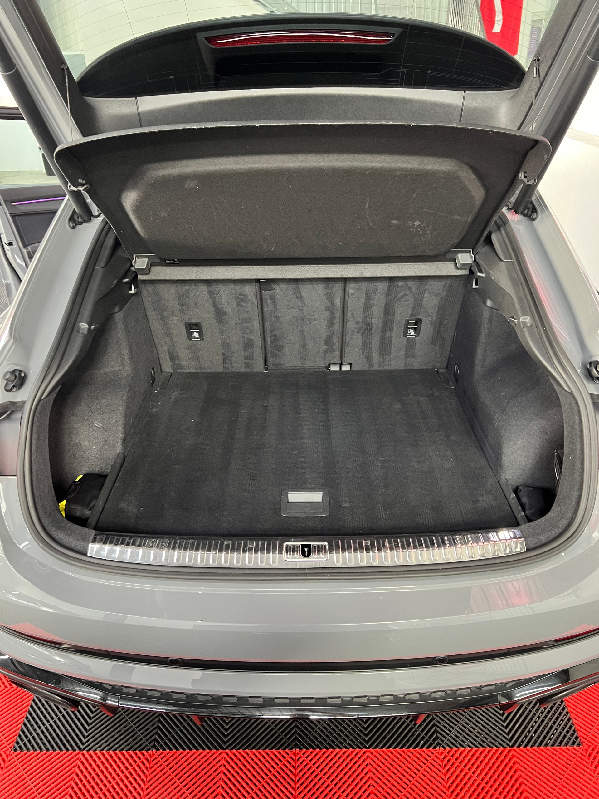 AUDI RS Q3 Sportback quattro S tronic-image-21