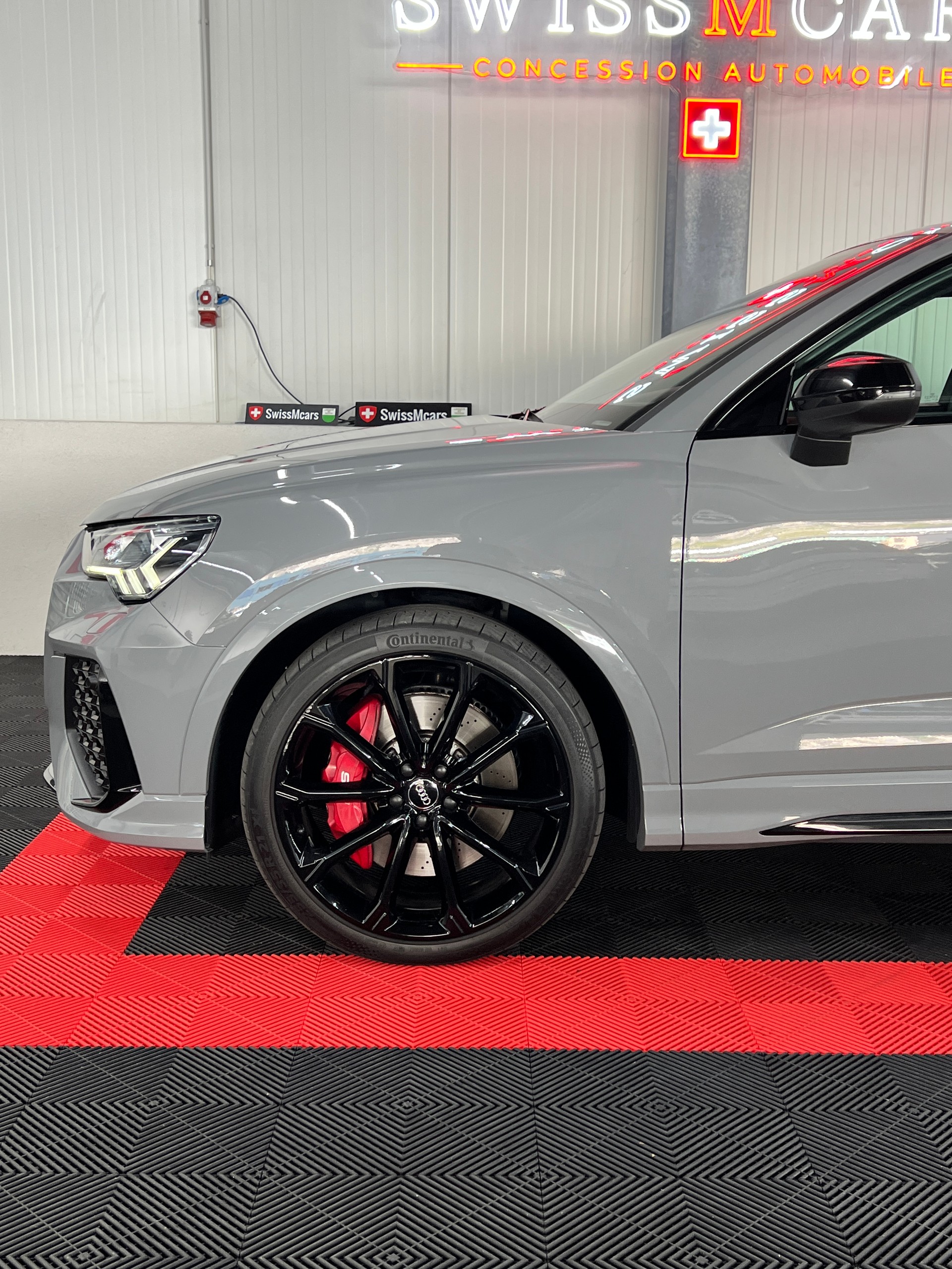 AUDI RS Q3 Sportback quattro S tronic-image-6